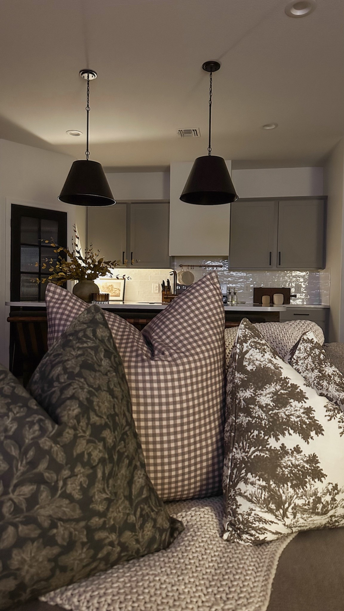 New fall collection from Woven Nook! Truly the best quality inserts and covers. SO CHOPPABLE!!! Code RACHELVAN to save 🤎😍

Fall home, fall decor, fall home decor, fall living room, living room decor, fall pillows, fall 

#LTKFallSale #LTKHome #LTKSeasonal