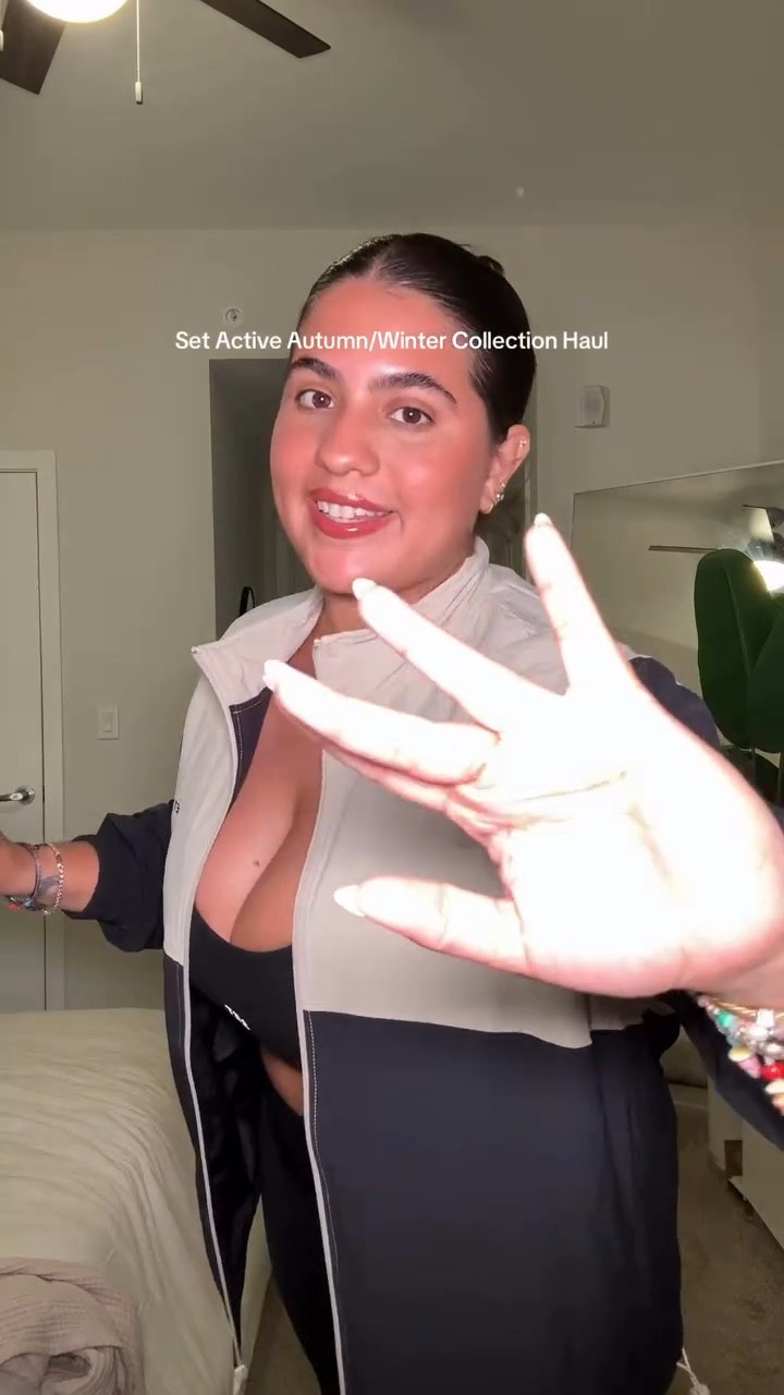 Can’t pick a favorite @setactive 🤭

#setactivehaul #setactivereview #cuteworkoutset #workoutset #creatorsearchinsights