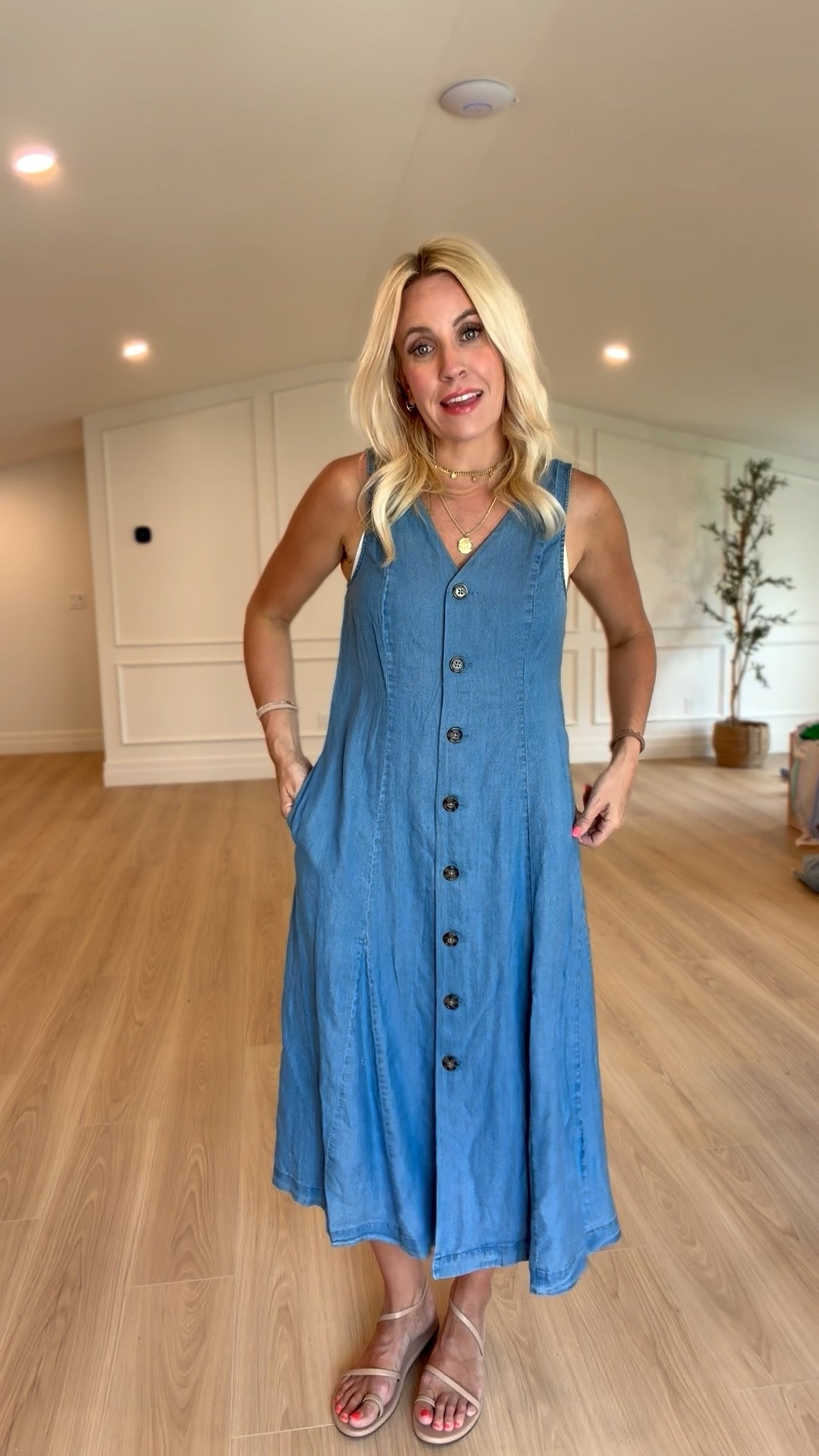 I was so excited when they brought this dress back! Size M

#LTKgrwm #LTKmomlife #LTKootd