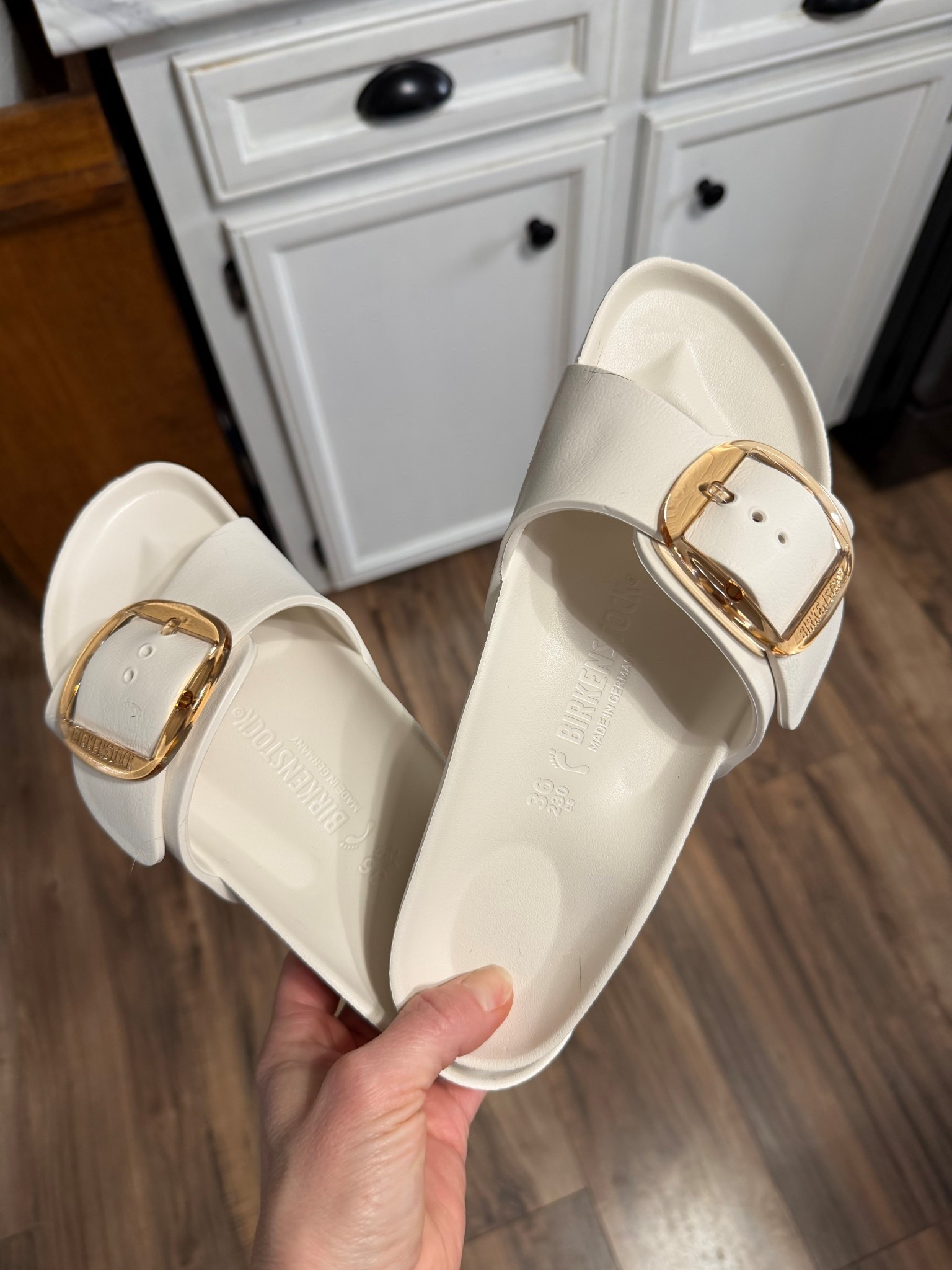 The cutest Birkenstocks for the pool

#LTKSpringSale #LTKSwim #LTKTravel