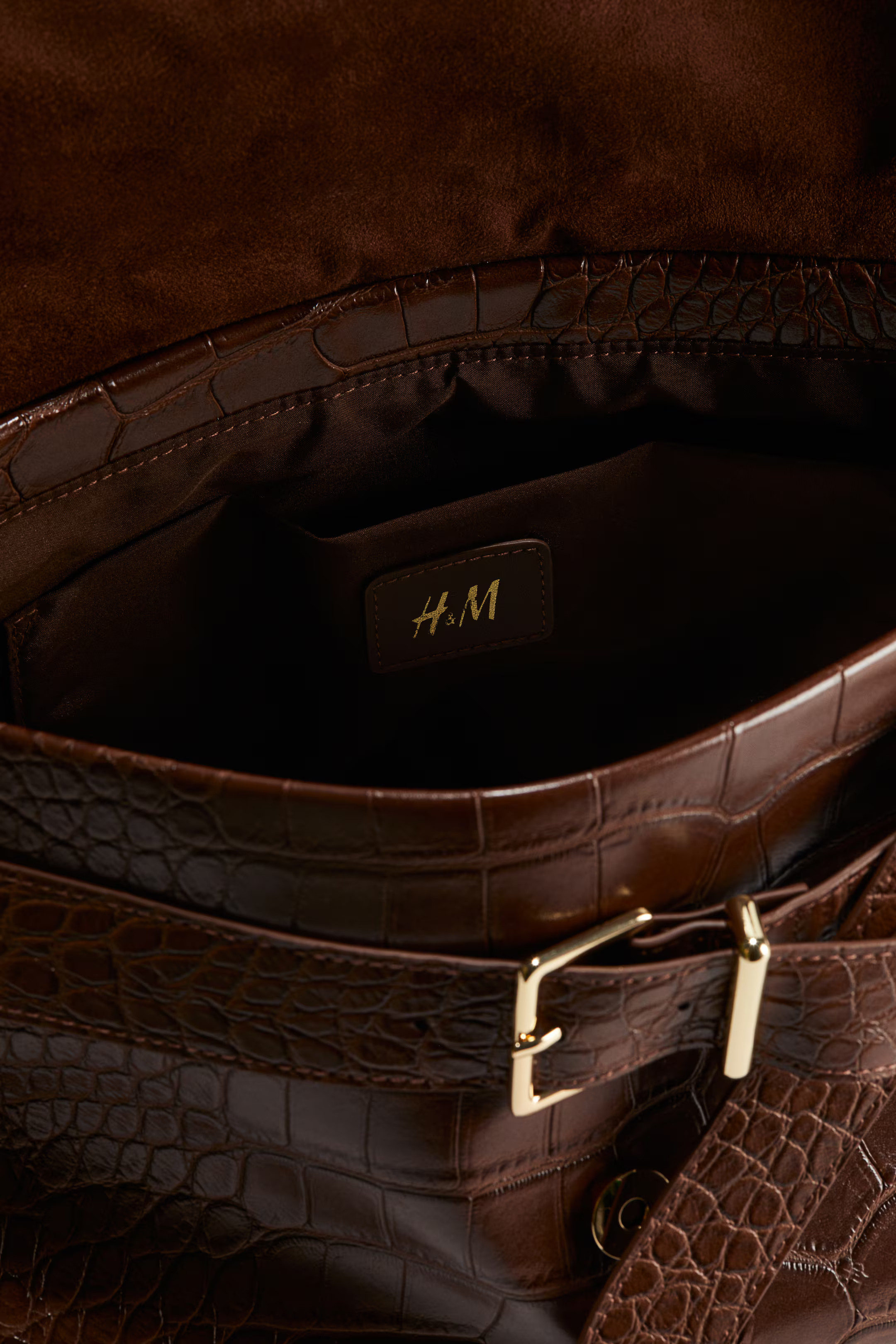 Strap-detail clutch | H&M (UK, MY, IN, SG, PH, TW, HK)