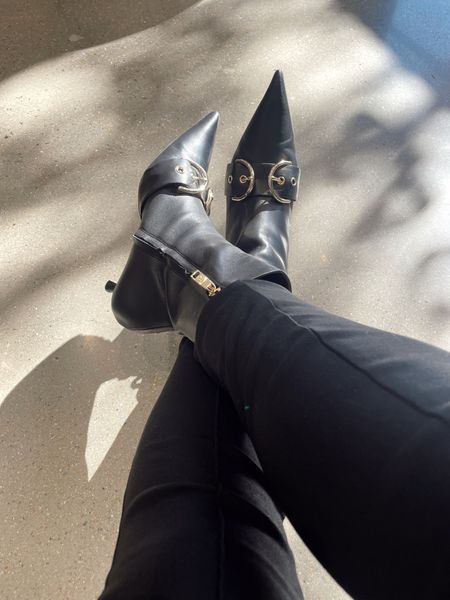 The infamous Zoe boots! They’re so chic and comfy! 

#boots

#LTKshoecrush #LTKstyletip #LTKSeasonal