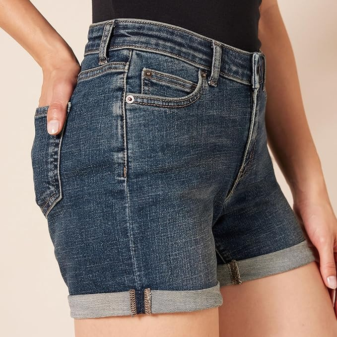 Amazon Essentials Women's 4" Denim Short | Amazon (US)