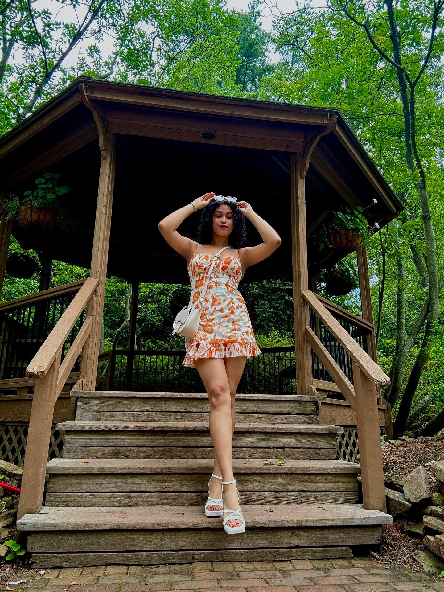 Mini dress + heels = perfect combo 

Dress Size: L 

🌸Floral dresses for summer?

summer mini dress, garden photoshoot outfit, floral dress aesthetic, romantic summer look
#SummerStyle2025 #FloralFitInspo #OutfitDelDía 
#MiniDressMoments

#LTKFindsUnder100
