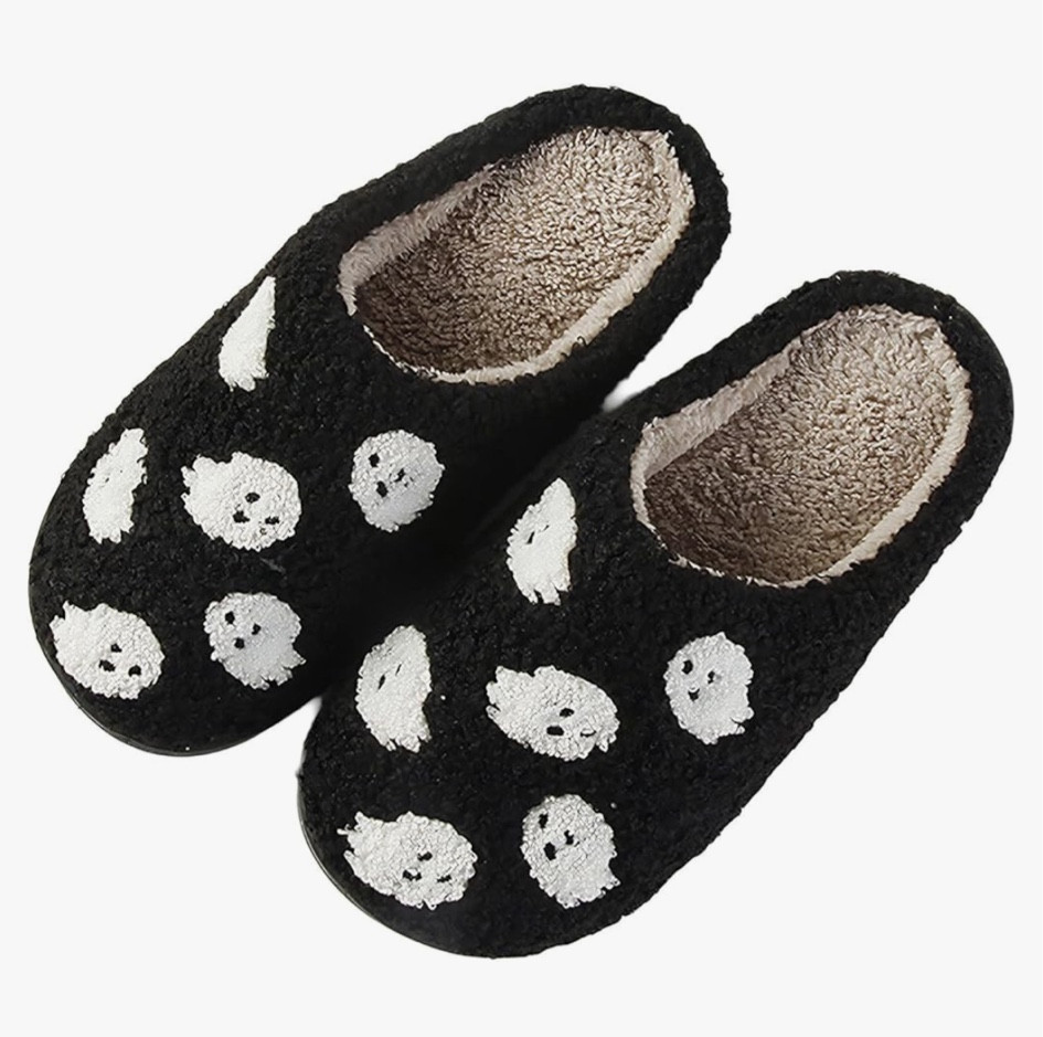 Cute Halloween slippers from Amazon ! 👻

#LTKSeasonal #LTKFindsUnder50 #LTKStyleTip