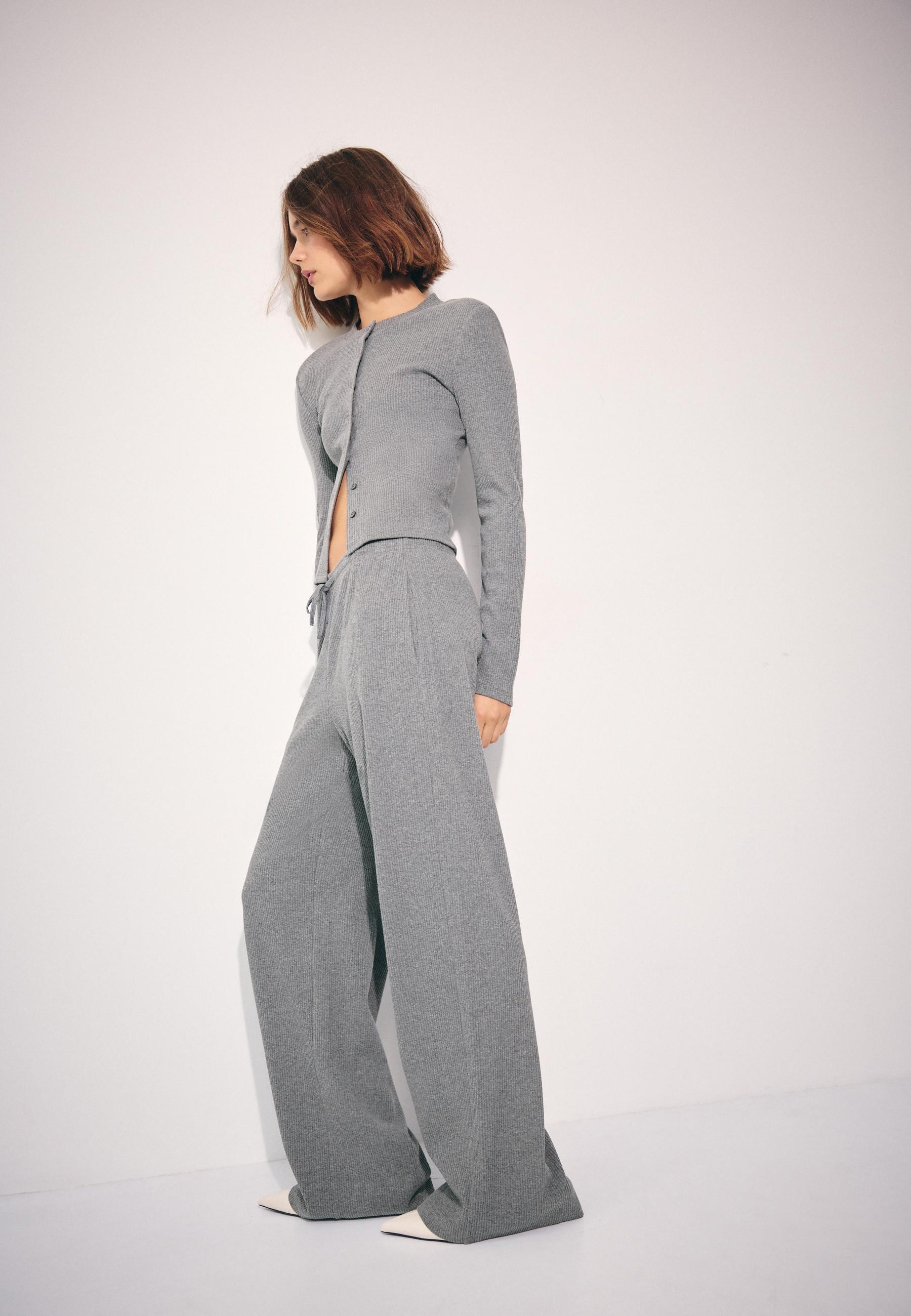 Stradivarius Soft-touch ribbed trousers  Black S | Stradivarius (UK)