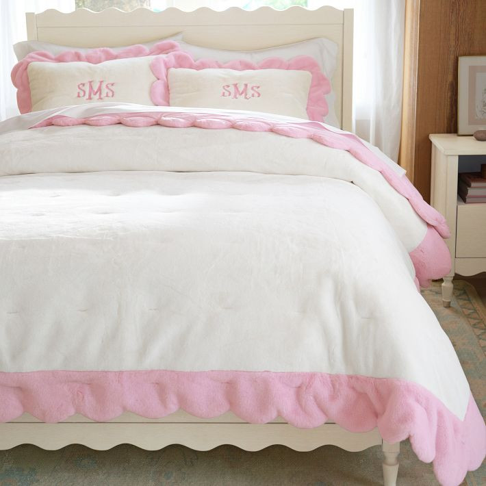 Scallop Fur Quilt | Pottery Barn Teen