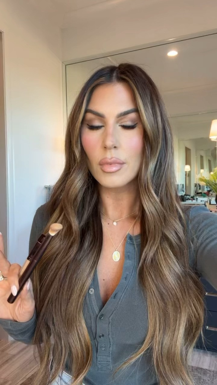 shades: 
concealer- fawn
powder- transluscent
blush- torrid


@nordstrombeauty #nordstrompartner 

 

#LTKBeauty