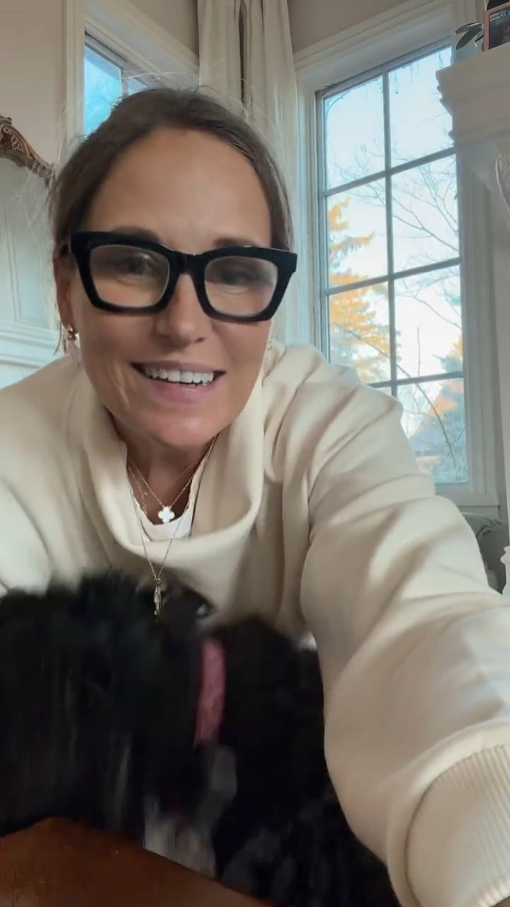 Showing off this Varley set since so many of you have asked about it! It’s perfect for traveling or even going on a walk around the neighborhood! Wearing it to lounge around the house today so just wanted to share!

#LTKgrwm #LTKootd #LTKdayinmylife