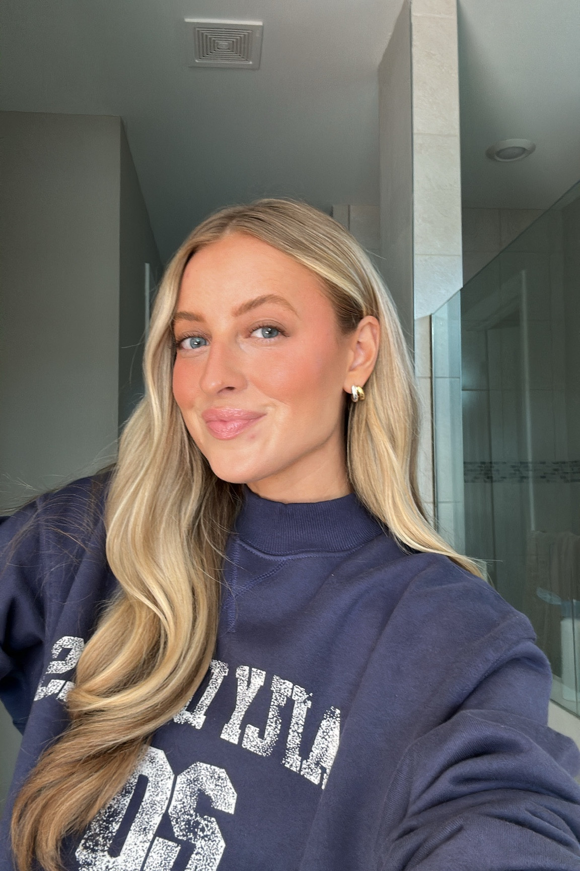 makeup of the day! 

skin tint, bronzer, & eyeshadow is from arbonne, the rest is linked below!

#LTKBeauty