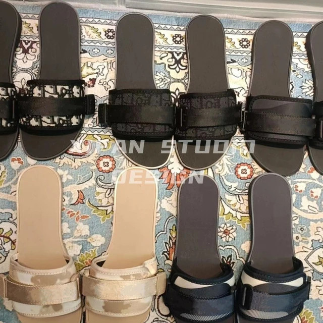 Pantofle damskie darmowa wysyłka 2023 letnia odzież nowe jednwyrazowe płaskie rzepy z literami... | AliExpress (US)