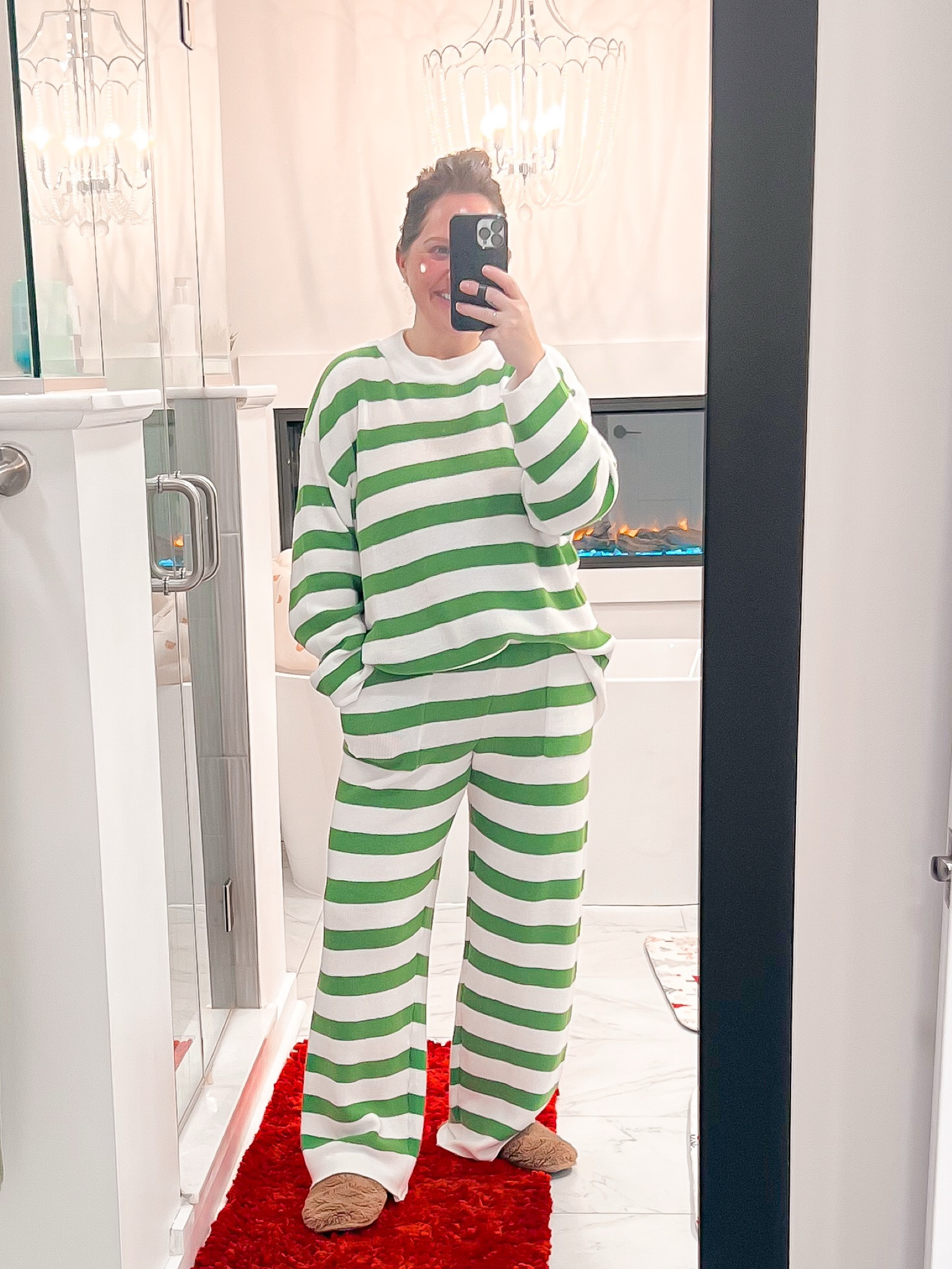 I was worried I’d look like a leprechaun but this might be my favorite lounge set yet. 

Wearing a large. 

Pants have pockets which is almost a must have for me  

#LTKFindsUnder50 #LTKSeasonal