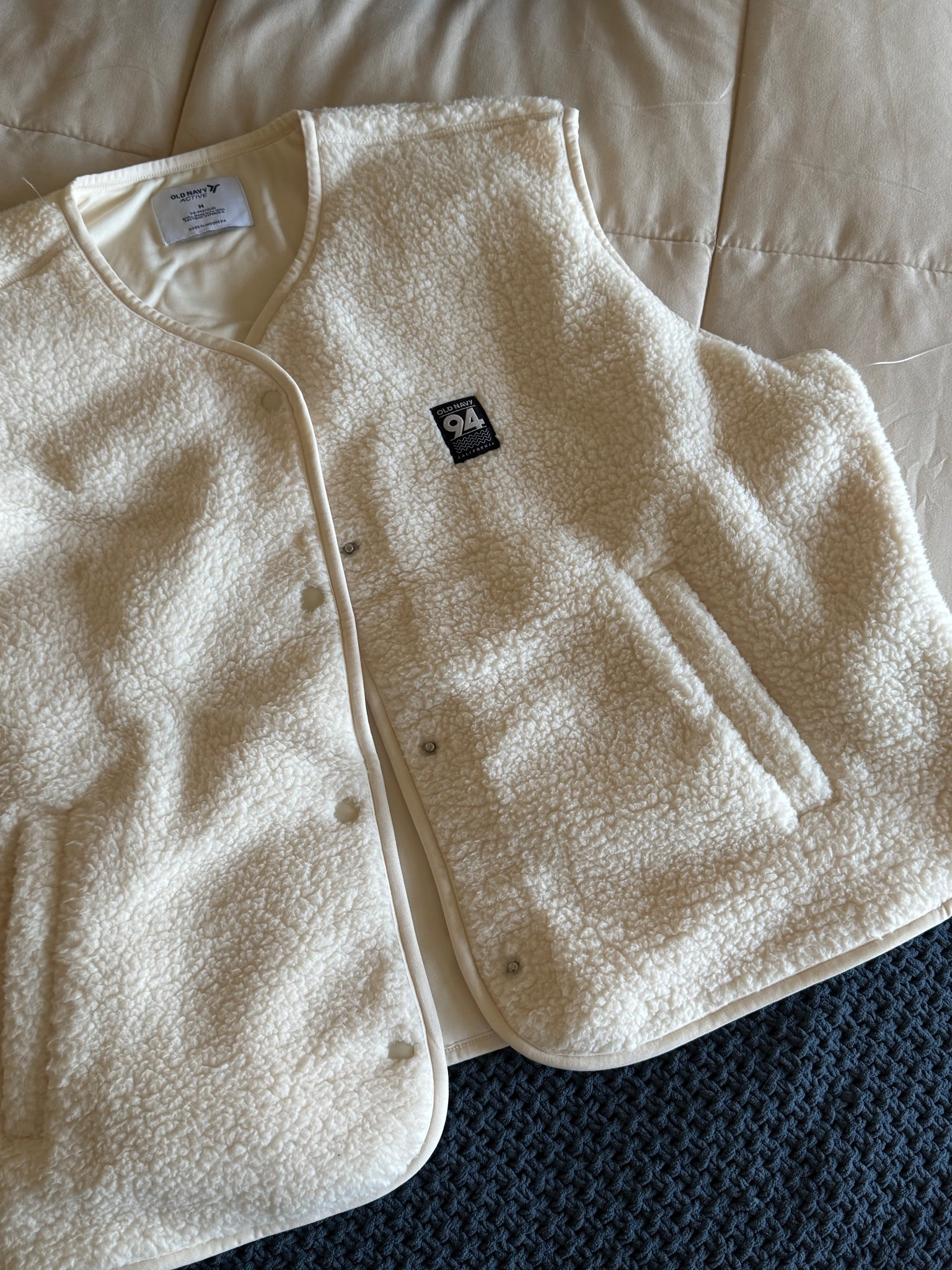 Old navy giving Aritzia vibes and I’m here for it! Wearing a size medium for an oversized look. $45!!

#LTKSaleAlert #LTKHoliday #LTKSeasonal