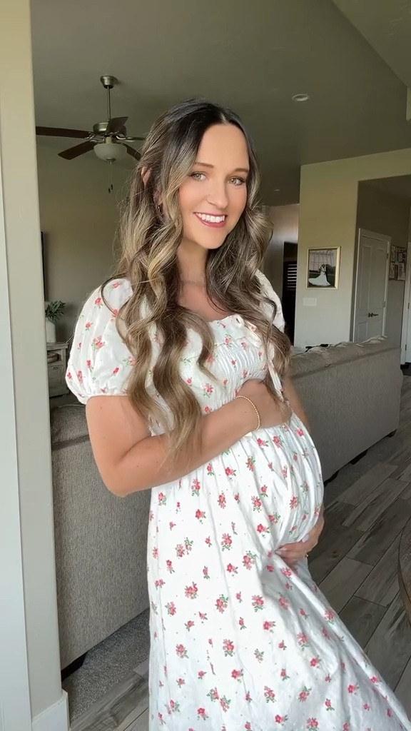 26 week bump dress 

#bumpoutfit #bumpstyle #bumpootd #pregnancystyle 

#LTKFindsUnder100 #LTKFindsUnder50 #LTKBump