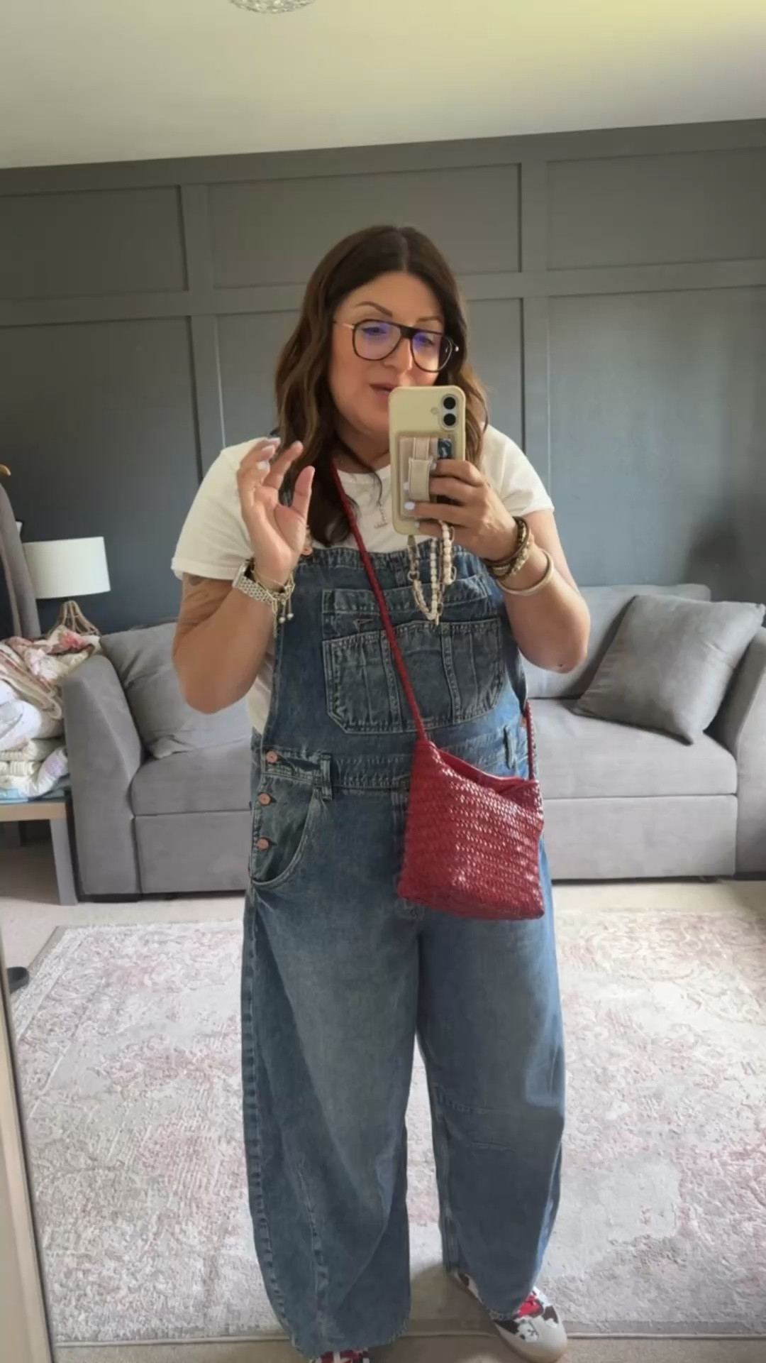 GAP Factory tee- XL
GAP Factory overalls - L
Madewell bag
Adidas sneakers

#LTKOver40 #LTKMidsize #LTKSaleAlert