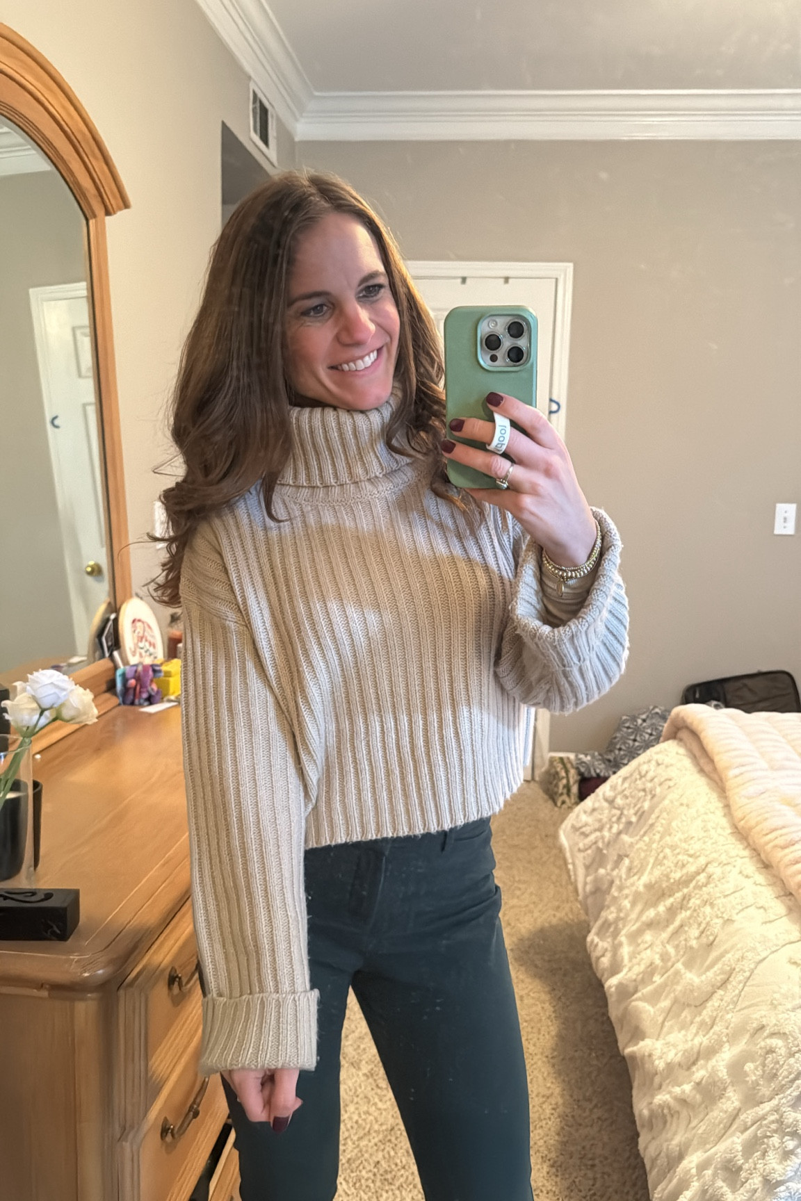 Snuggliest sweater, love the longer sleeves and cropped look. I’m wearing size Small 

#LTKSeasonal #LTKCyberWeek #LTKHoliday