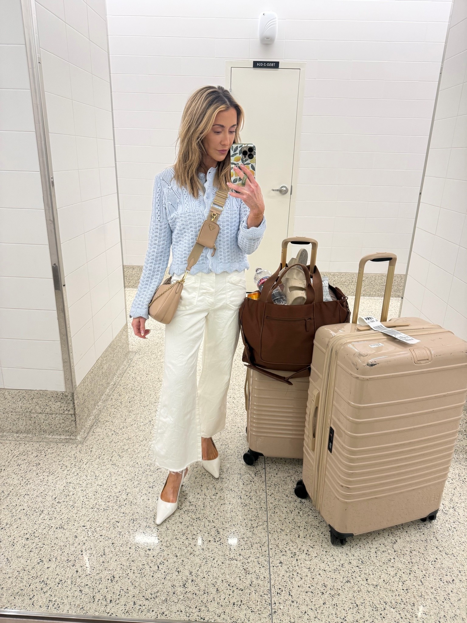 Travel ootd

#LTKMothersDay #LTKgrwm #LTKmomlife