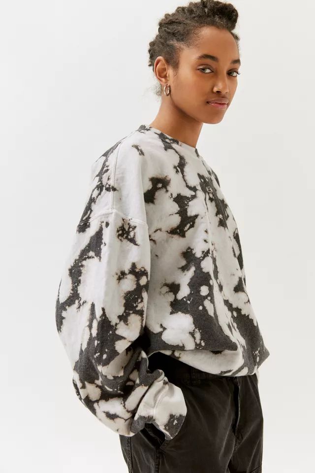 Urban Renewal Recycled Monochrome Tie-Dye Crew Neck Sweatshirt | Urban Outfitters (US and RoW)