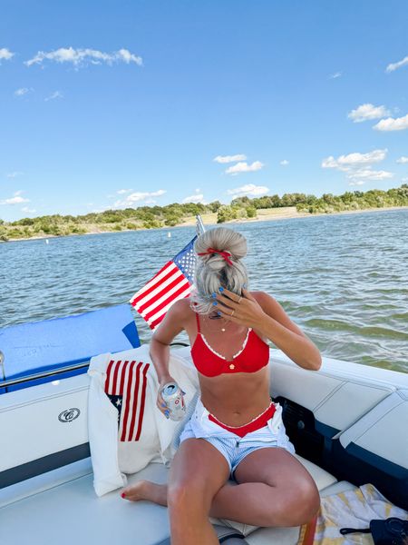 size up in swimsuit - i’m in a small and it’s snug! 
size 25 in shorts 
size med tall in american flag sweater 

#LTKStyleTip #LTKSwim #LTKSaleAlert
