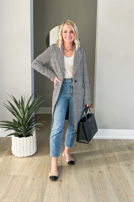 What I wore this week! I am loving this houndstooth coat! It makes any outfit look polished! Sizing details ➡️ Top- small || jeans- 26/short || coat- xs || shoes-7.5 || purse- thrifted, linked similar 

#LTKSeasonal #LTKfindsunder100 #LTKstyletip