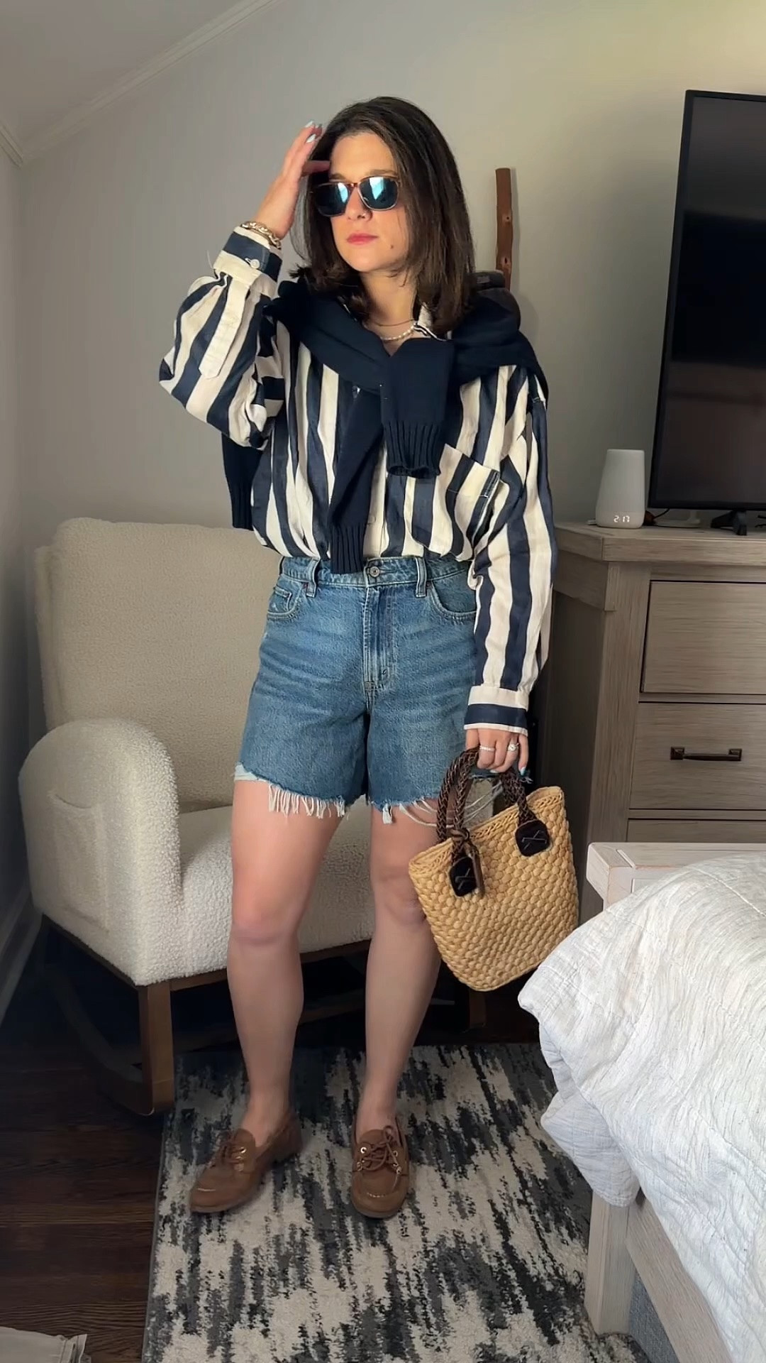 POV: you thought you needed a whole new summer wardrobe when really… you just needed to style the same outfit differently. Human consumer culture remains undefeated.

This is the SAME outfit styled 6 different ways ☀️Proof that an oversized linen shirt is basically the MVP of summer. Wear it open, tied, layered, oversized, over shorts, over a swimsuit… suddenly people think you “have style” when really you just learned proportions. Fashion industry secrets. Former designer privilege.

She’s giving Nantucket.She’s giving beach day.She’s giving “I need an iced coffee and a tan immediately.”

If you love realistic outfit ideas, effortless summer style, preppy casual outfits, linen outfits, coastal summer vibes, and repeating clothes without looking repetitive… you’re in the right place.

Save this for the next time you swear you have “nothing to wear.”

#LTKootd #LTKmomlife #LTKPetite