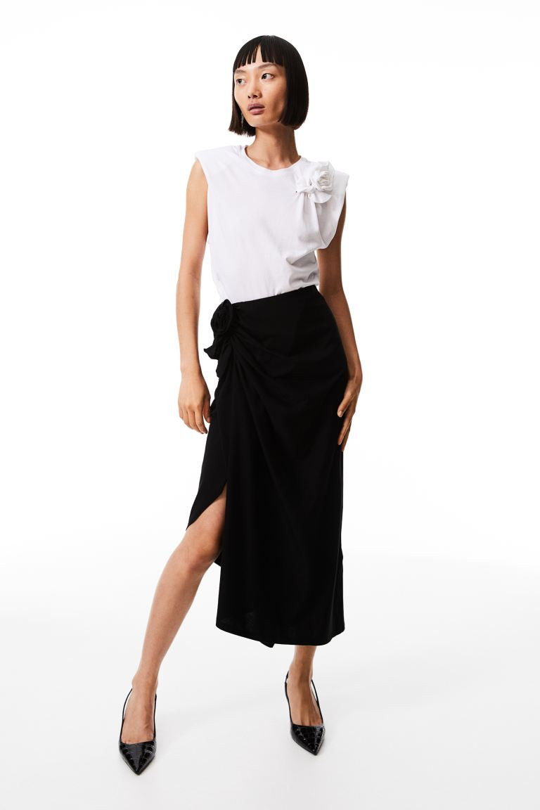 Appliquéd skirt - Black - Ladies | H&M GB | H&M (UK, MY, IN, SG, PH, TW, HK)