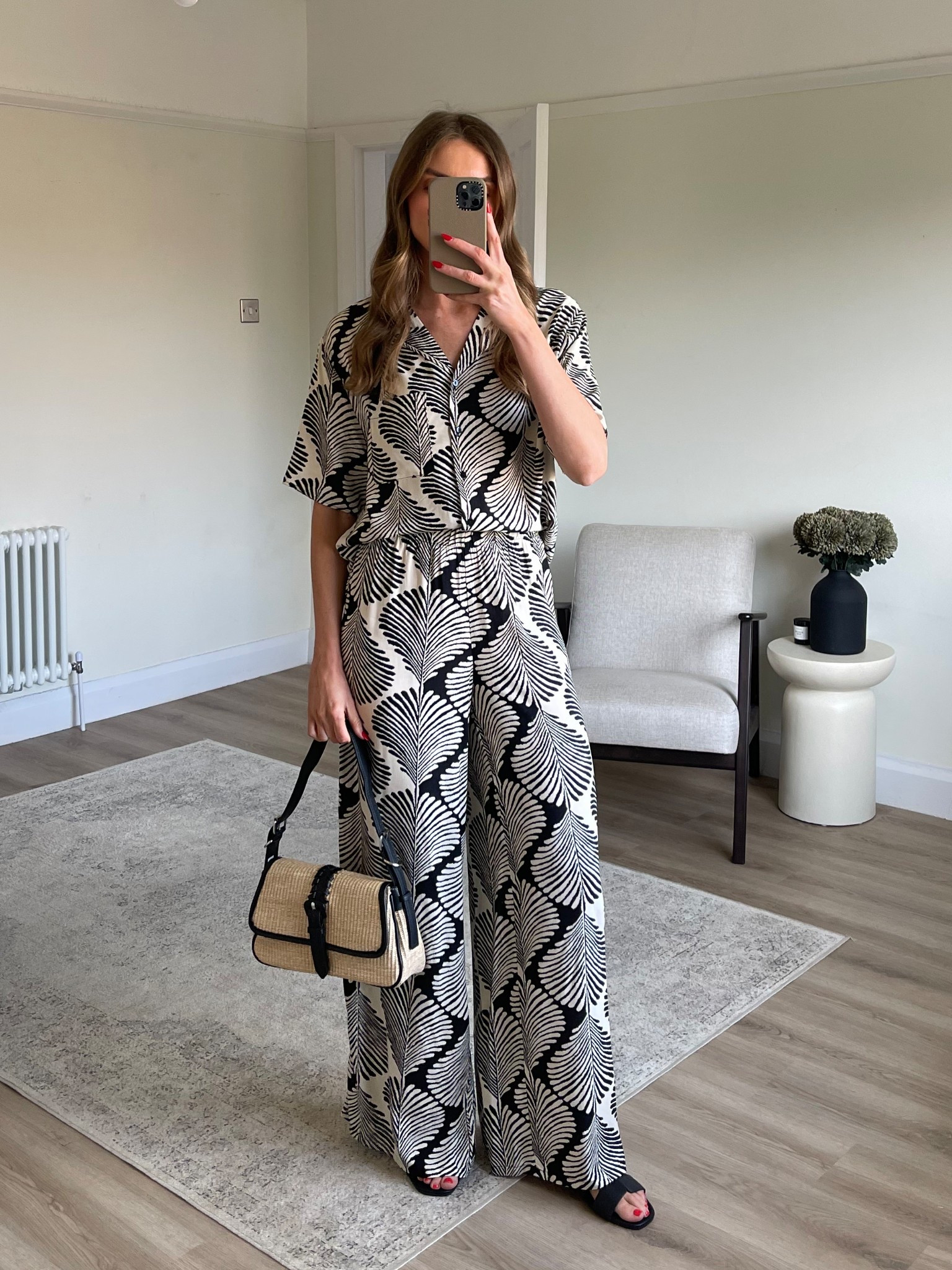 Holiday outfit ideas from Matalan
Wearing a size 10 in the monochrome shirt
And a size 8 31leg in the matching trousers
I’m 5ft 6 for an idea of the length 
Raffia bag
Black sandals 


Holiday outfit 

#LTKsummer #LTKuk