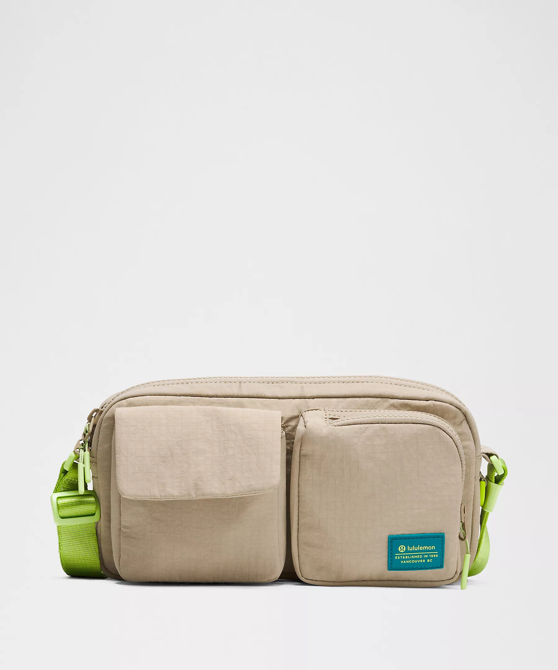 Multi-Pocket Crossbody Bag 2.5L | Lululemon (US)