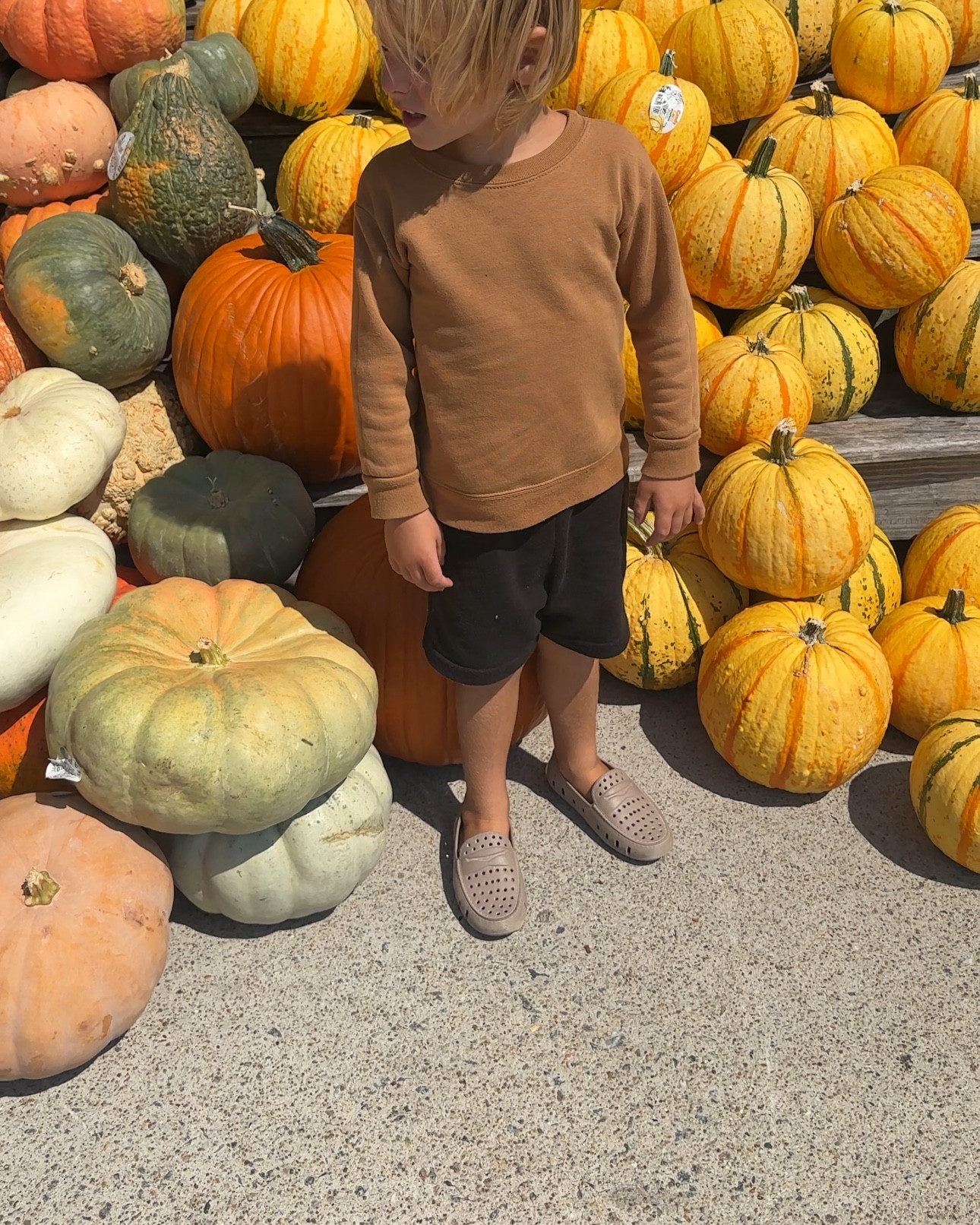 East coast fall 🍂🐚🌊⛵️ever since we got dune his first @floafers it’s his favorite shoe to wear - a 3 year old favorite for sure (and mom too)

✔️anti microbial 
✔️non slip & non scuff
✔️easy to slip on
✔️sustainably made
✔️super lightweight & stylish loafer
✔️supportive for active play

Color we have (shown) is warm sand / coconut!🥥🌴

#LTKFamily #LTKKids