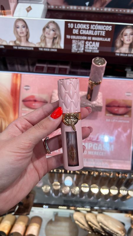 New plumping lip gloss from Charlotte ❤️🌸

#LTKbeauty #LTKU #LTKfindsunder50