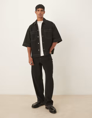 ASOS DESIGN – Straight Jeans in Schwarz mit lockerer Passform, Kombiteil | ASOS | ASOS (Global)