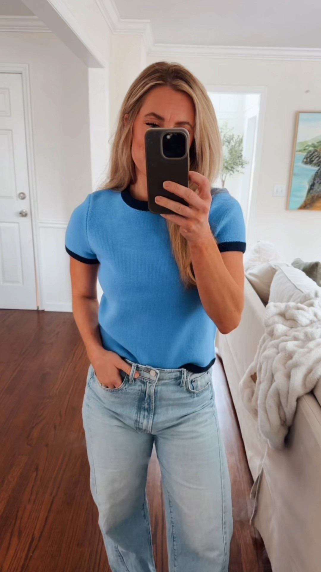 Blue sweater size XS

#LTKValentine #LTKgrwm #LTKootd