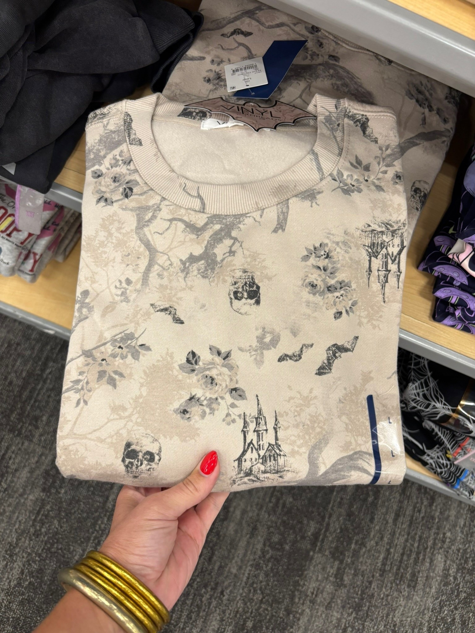 This print is SO fun for fall!👻🖤 Love the subtle details!

Fall, Halloween, sweatshirt, @Target

#LTKSeasonal #LTKootd #LTKgrwm
