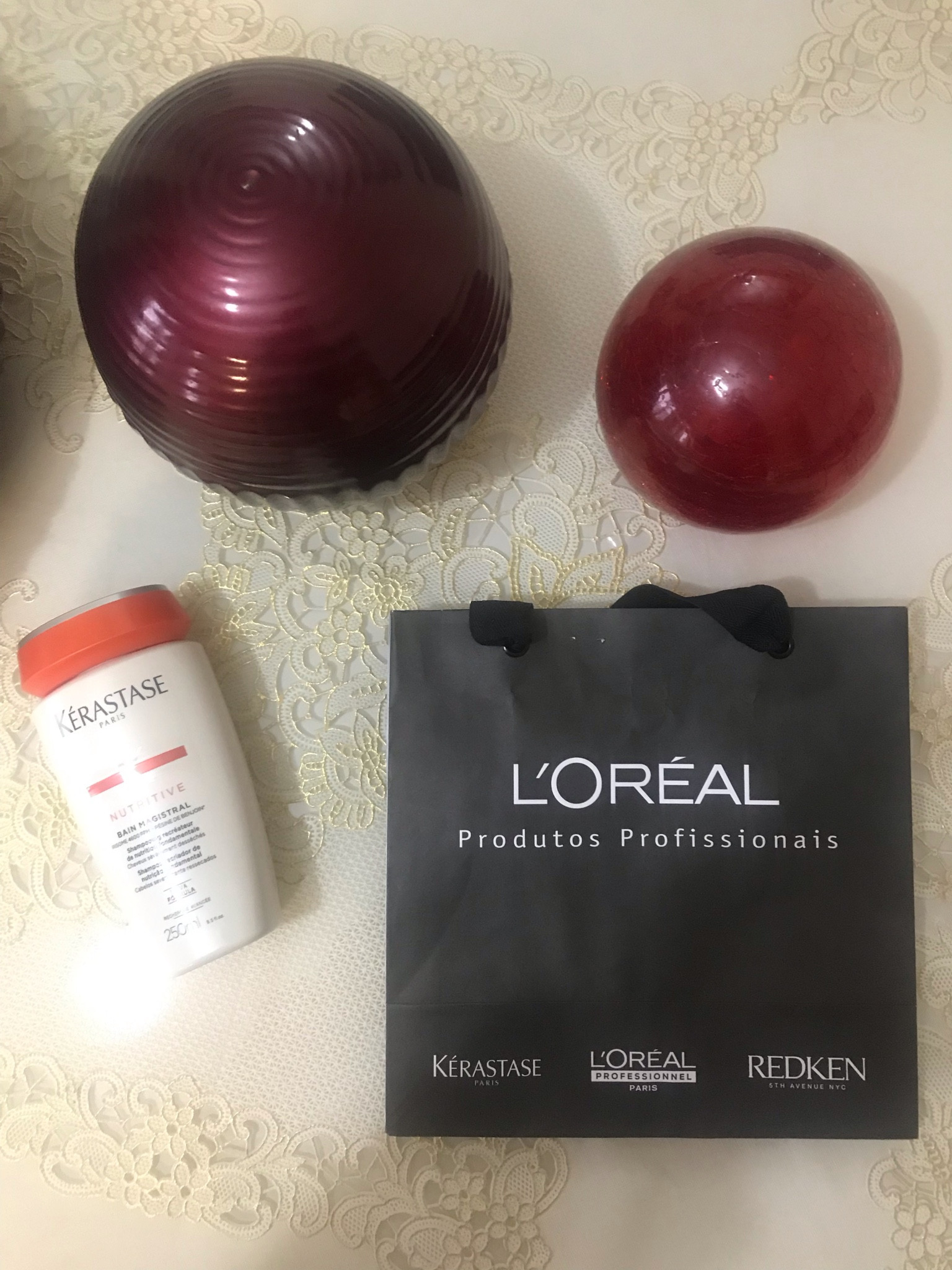 Eu adoro produtos da linha Kérastase para cuidar dos fios .

Essa linha é de nutrição para manter os cabelos macios e saudáveis .

#LTKbrasil #LTKSeasonal #LTKsalealert