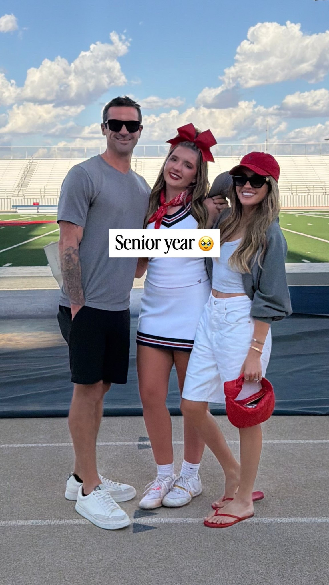 Senior year 🥹

Fall outfit, women’s fashion, OOTD, trendy fashion, mom outfit

#LTKootd #LTKmomlife
