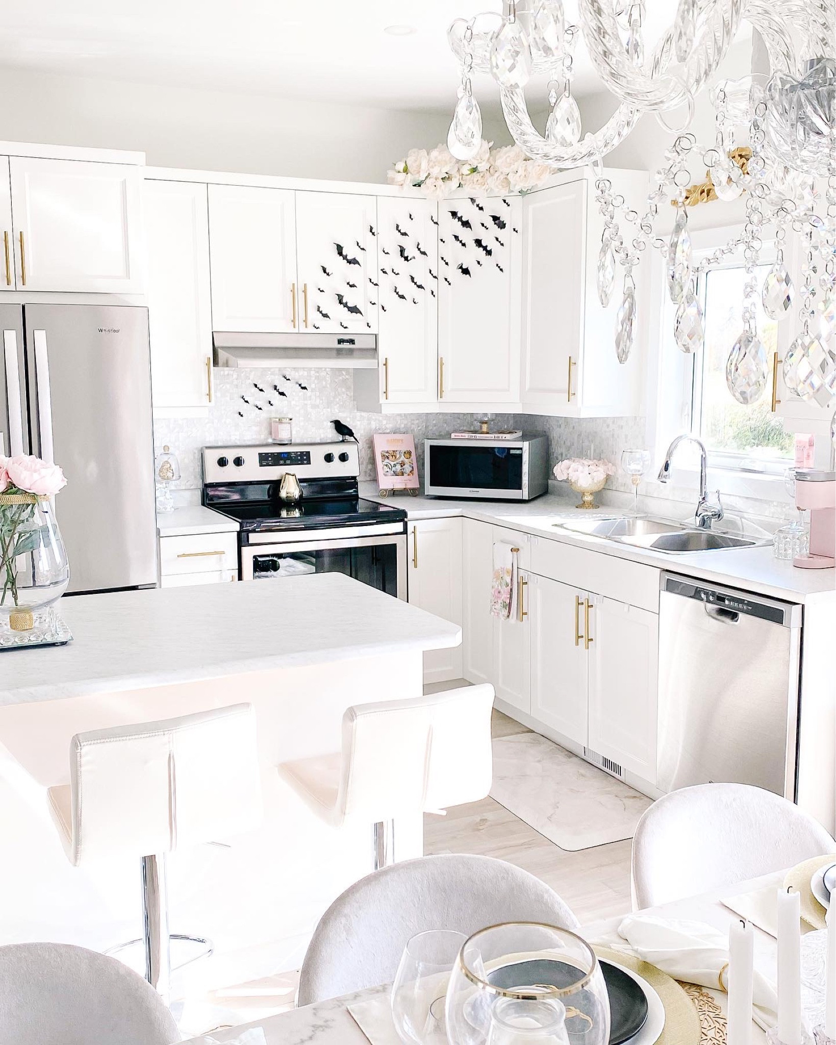 “Look it! It’s freakin’ 𝓫𝓪𝓽𝓼!” 🦇🍽

I rarely post my little kitchen, simply because it’s not done at all and a bit outdated (the microwave is on the freakin’ counter for one, which I personally loathe lol), so I have a lot left to do. However, I couldn’t help myself when these bats arrived! I love the touch of spook it brings to the kitchen! 

#LTKunder50 #LTKhome #LTKHalloween