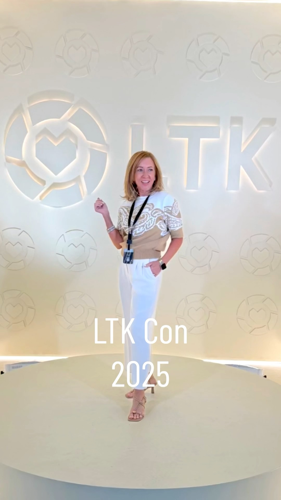 What a day!! It’s like trying to drink from a fire hydrant…so much good information at once. 

Everything I’m learning all points back to one thing, how to serve you better. It’s been fun getting to meet you brands and have that face to face contact. 



#LTKCon #LTKOver40 #LTKPetite