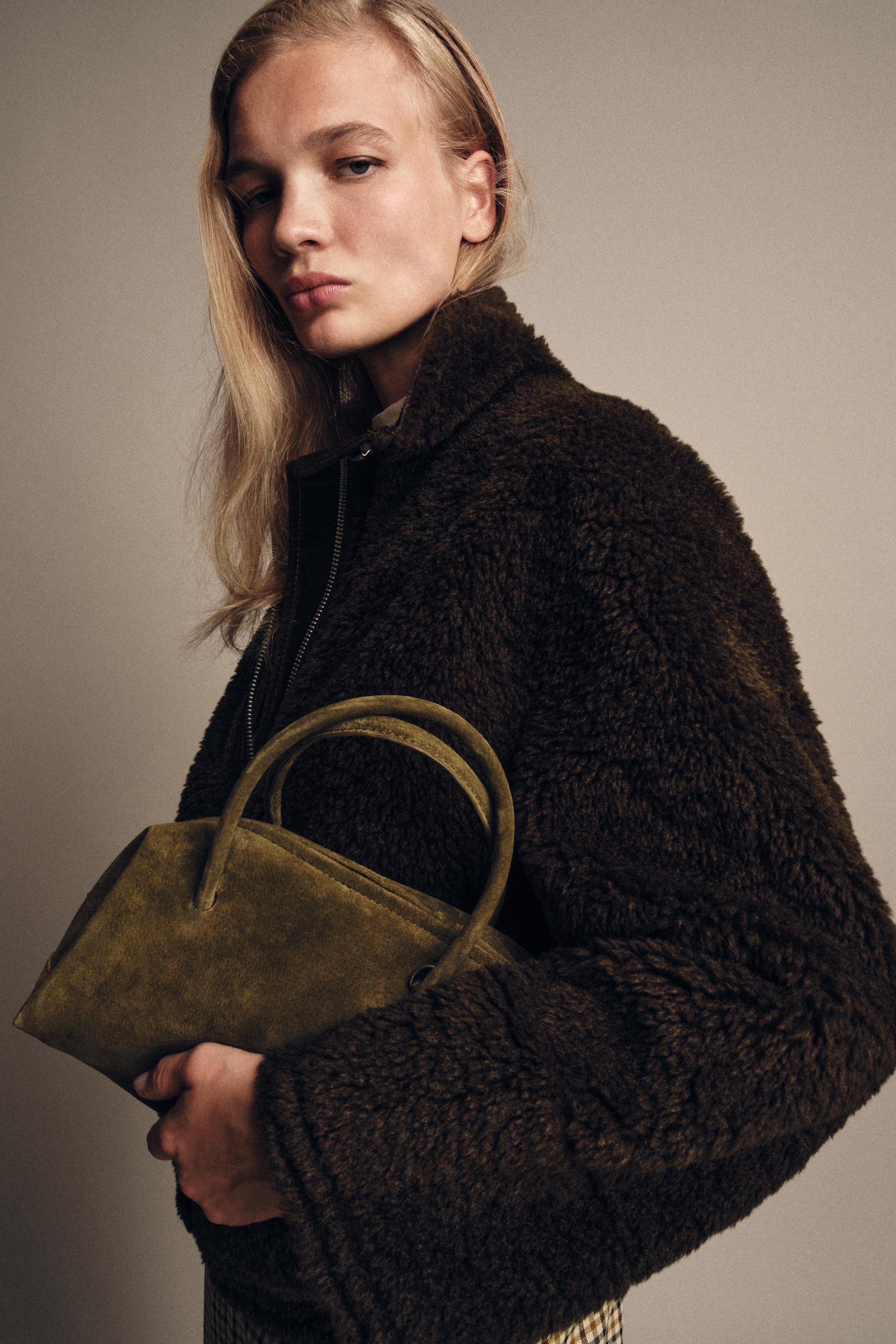 LEATHER BOWLING BAG | Zara US