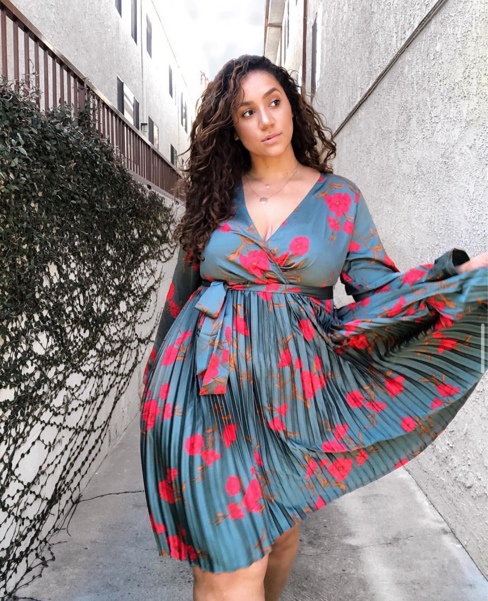 Wow I bought this dress 5 years ago and found it again today while searching for a wedding outfit! 50% off this weekend!
Wedding guest outfit 
Wedding guest dress 
Spring dress
Easter dress 

#LTKplussize