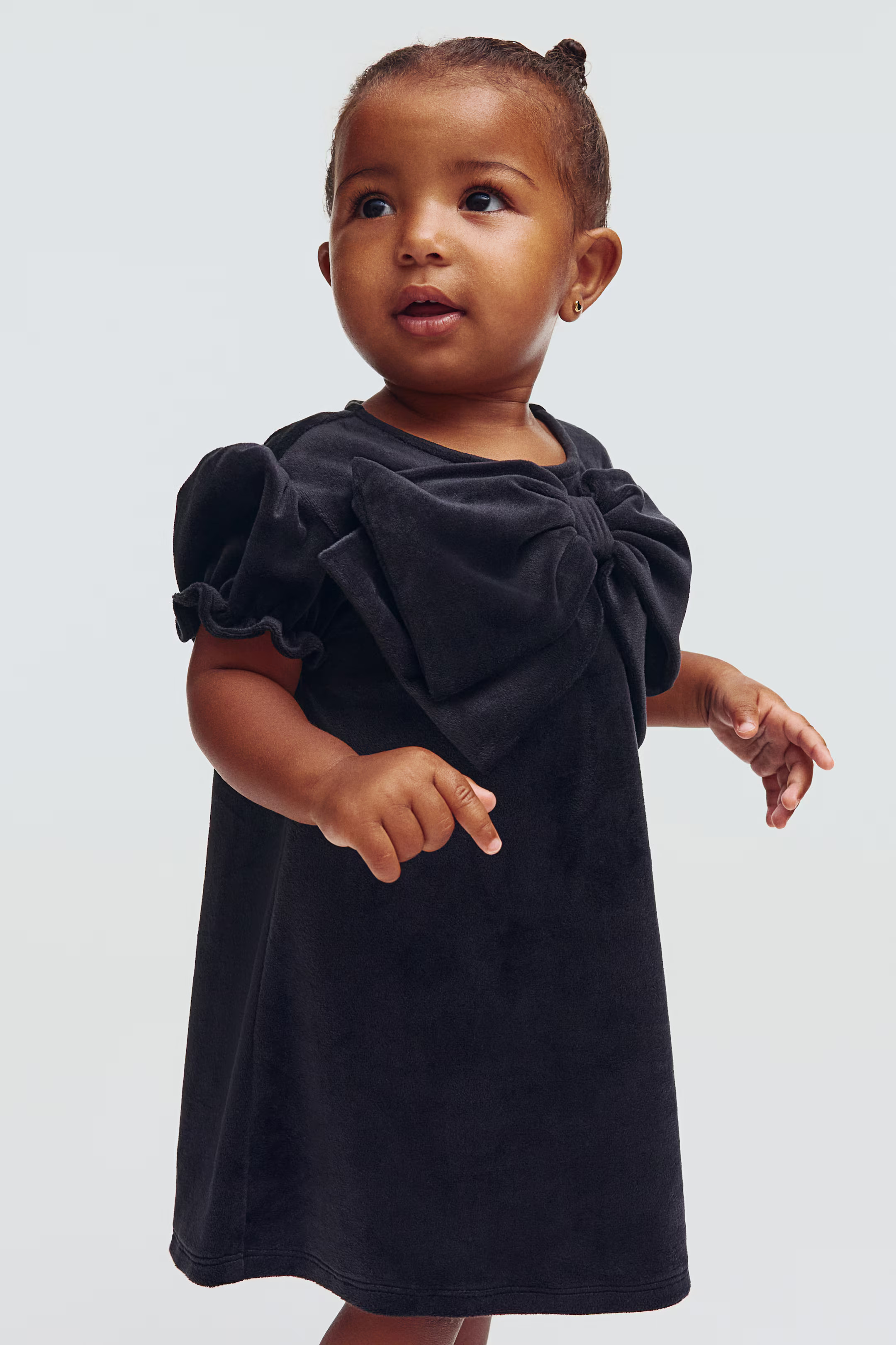 Bow-Detail Velour Dress | H&M (US + CA)