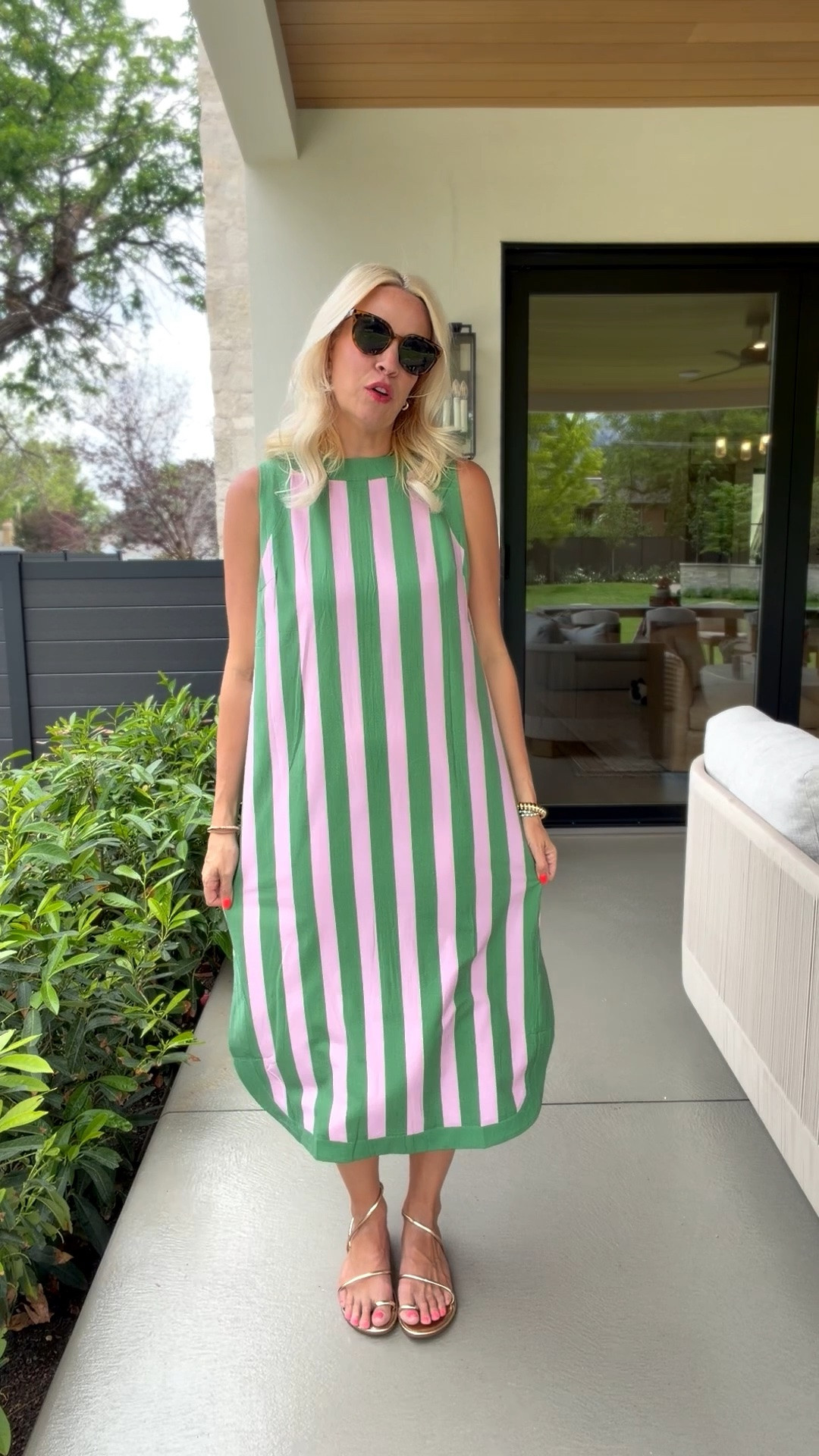 This dress is so easy to throw on and run out the door! Size M

#LTKootd #LTKgrwm #LTKmomlife