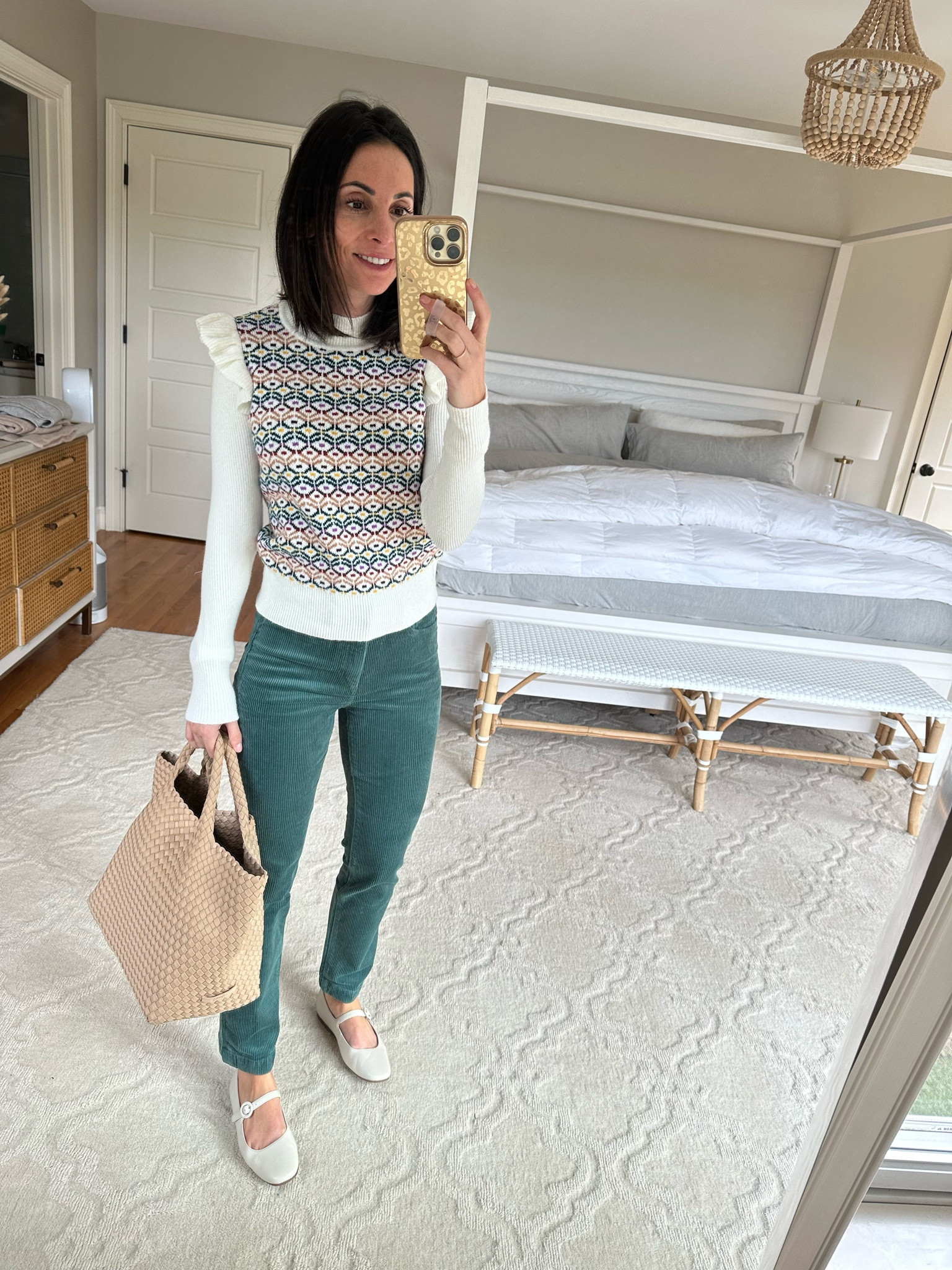 Wearing an xxs in sweater and a 24 reg in cords. 
Sale Sale 

#LTKHoliday #LTKHolidaySale #LTKSeasonal