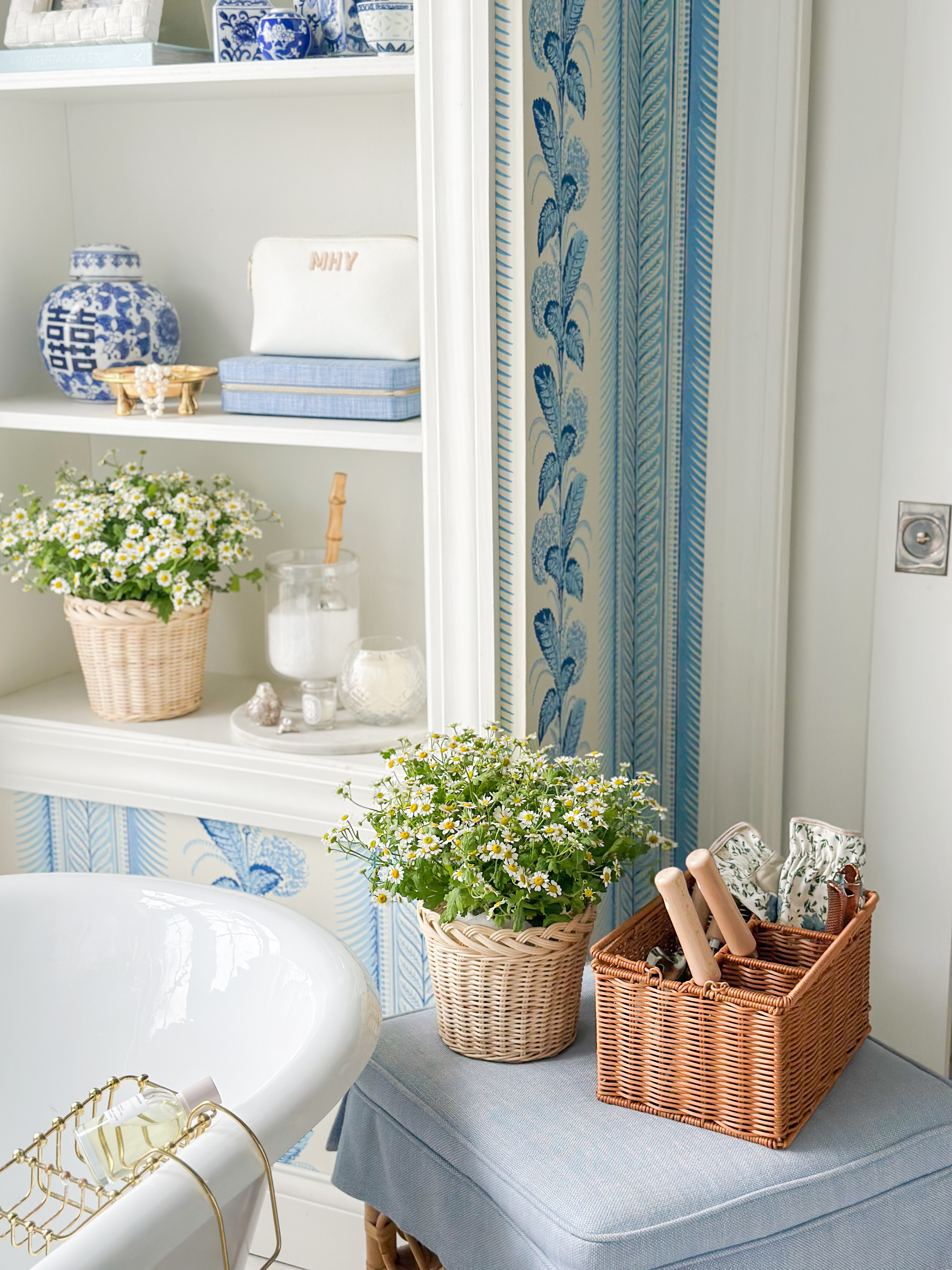 Pretty Bathroom details 

 