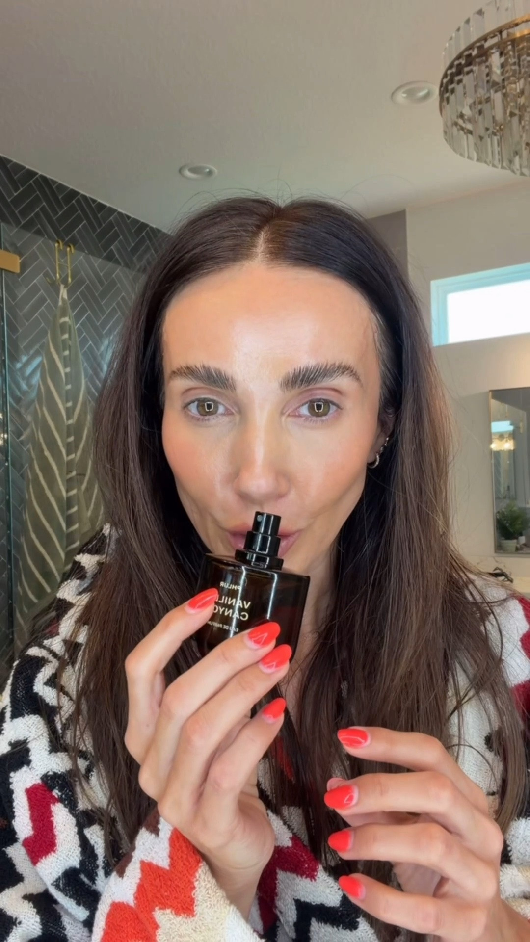 Could not be more excited for the new @phlur perfume release Vanilla Canyon available at
@sephora . It’s giving rich b vanilla perfect for fall in winter. Have you tried it? #phlurpartner
#phlur #phlurfragrances #phluratsephora #wearwhatstrue

#LTKOver40 #LTKBeauty