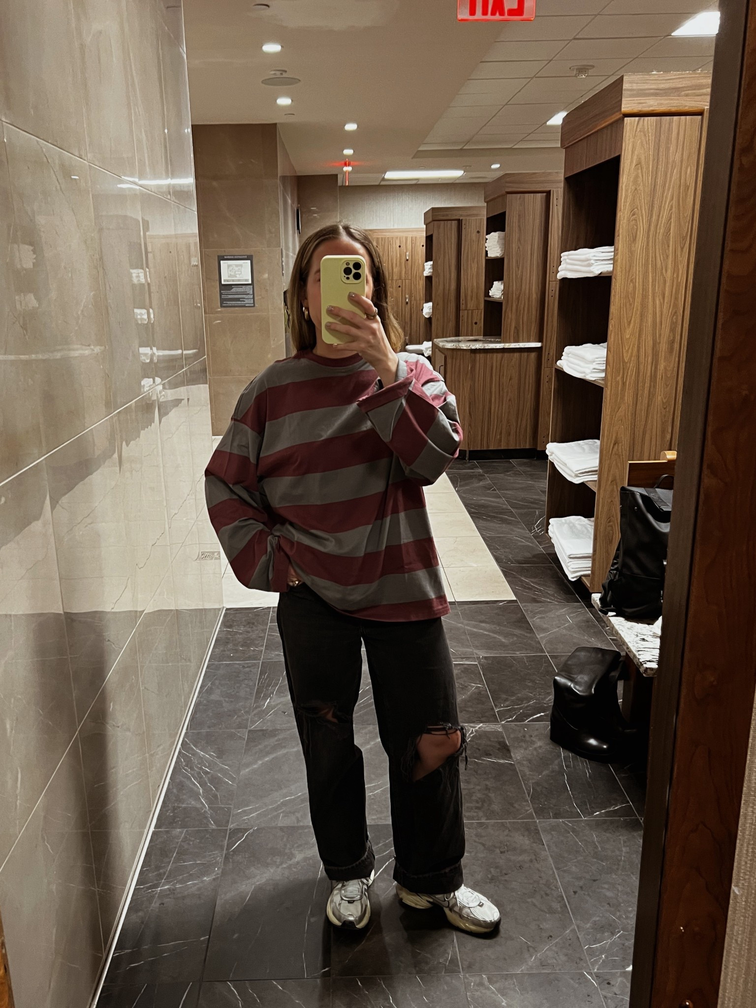 S top
27 jeans
