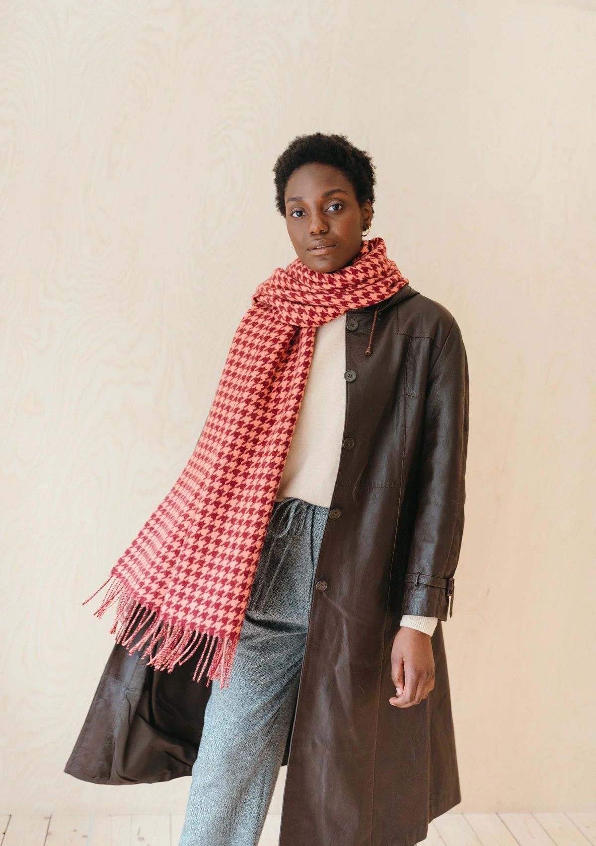 Lambswool Blanket Scarf in Berry Houndstooth | The Tartan Blanket Co.