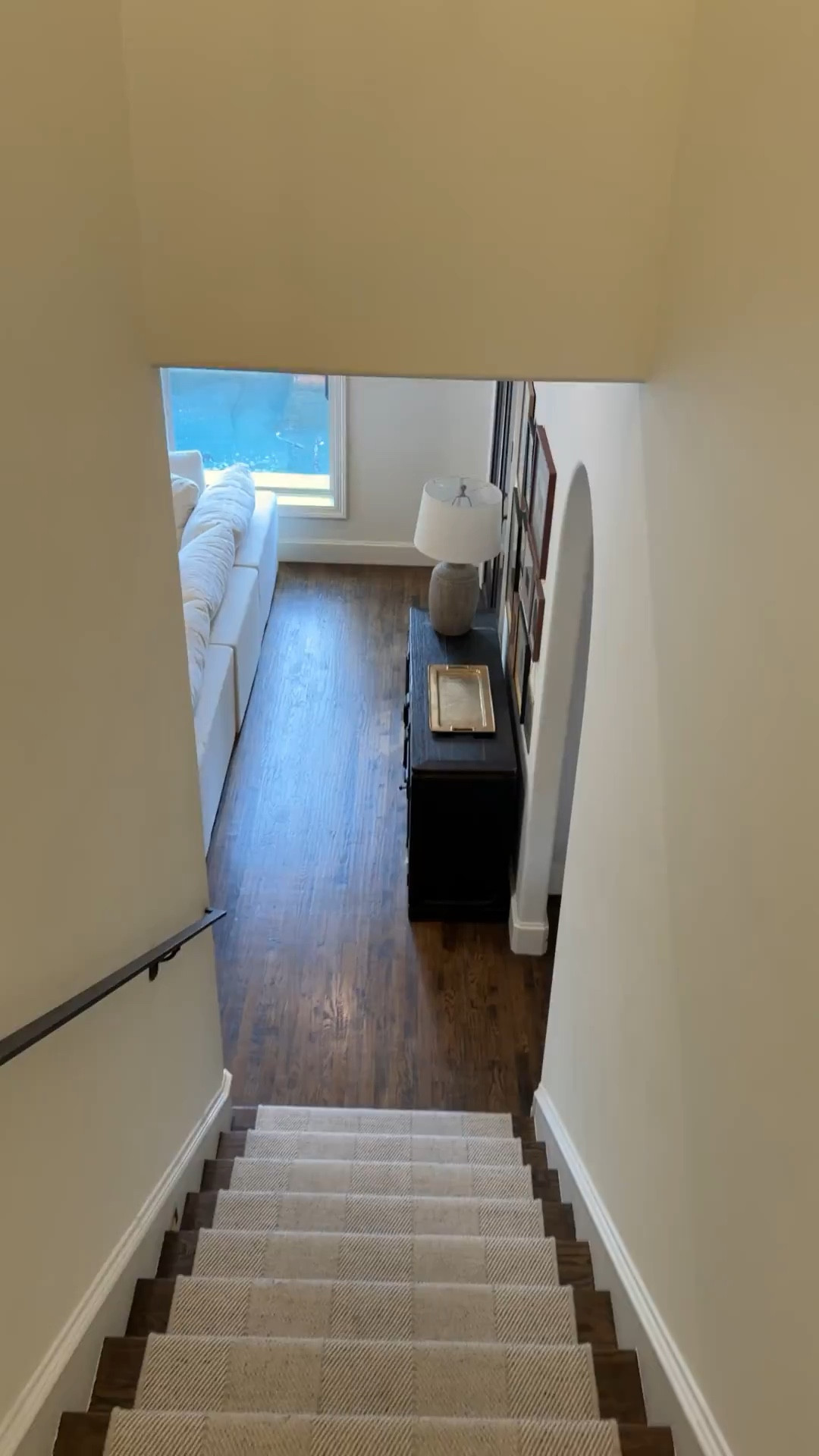 Modern neutral living room ideas that actually feel cozy
Cream sectional, leather chairs, wood accents, and a textured rug create the perfect balance
Exact items are linked

#LTKSeasonal #LTKHome