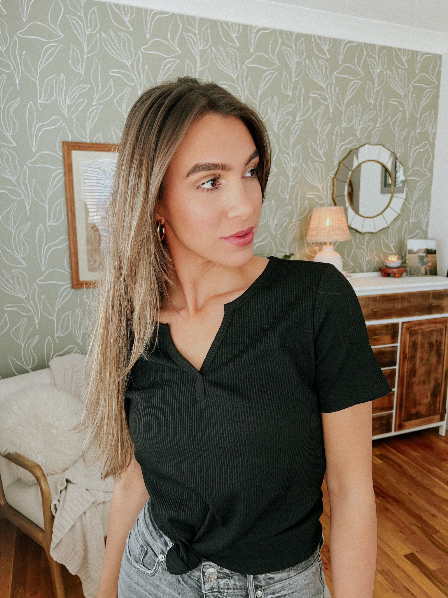 TY @merokeetyofficial for this incredibly comfy shirt 🖤
•
•
•
•
•

#ootd #merokeetyclothing #fashioninspo #afordablefashion #fashionlovers #outfitoftheday #fashionweek #fashionaddict #fashionistas #fashiongram #fashionstyle #fashionable #fashionista #style