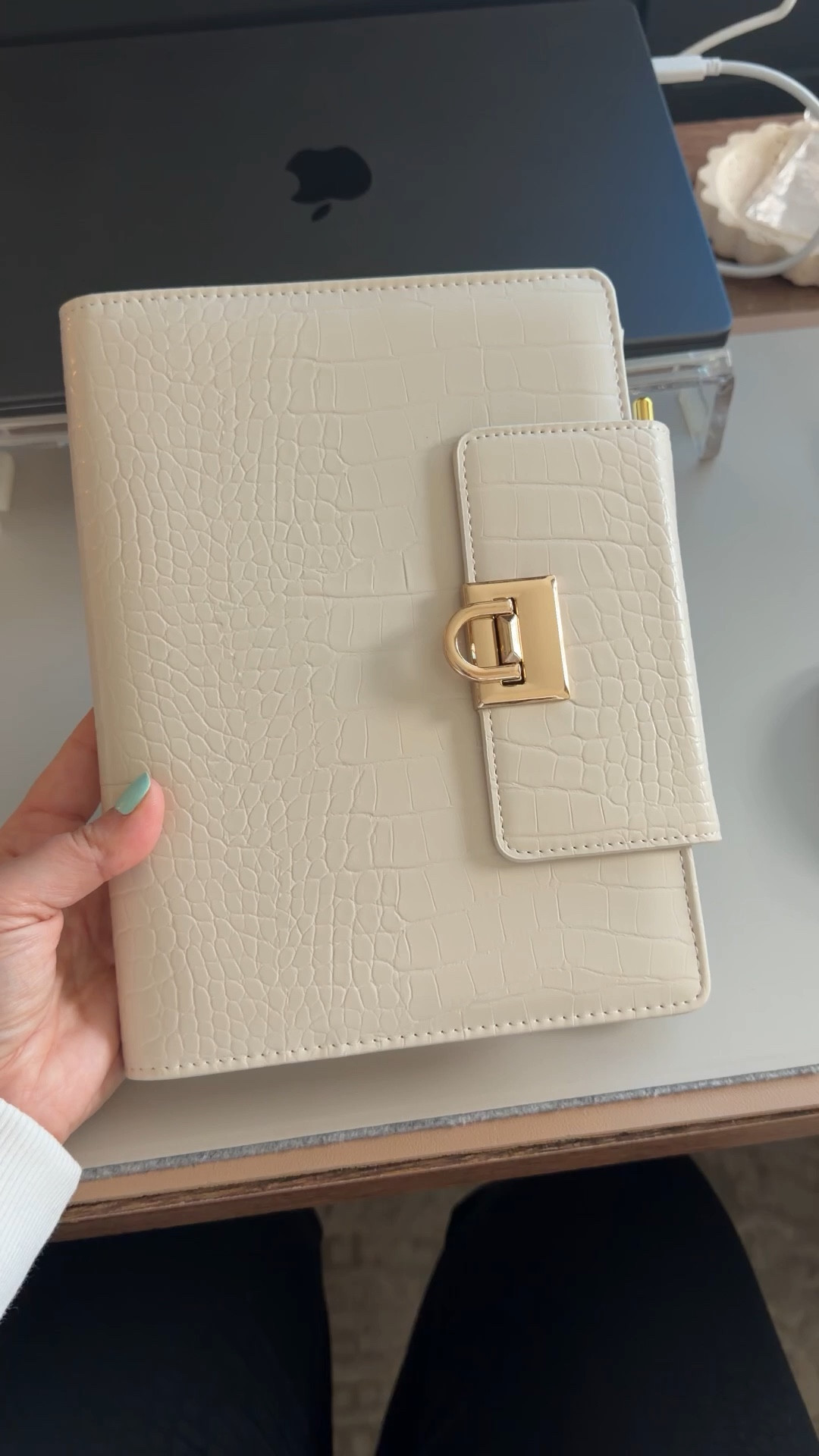 This Amazon planner has been AMAZING for helping me stay on track this year! It’s so pretty, refillable, and small enough to fit into a handbag and take with me! I absolutely love it!! 🥰 Available in black too!

Planner | Agenda | Work Essentials | Home Office | Working Mom

#LTKmorningroutine #LTKmomlife #LTKWorkwear
