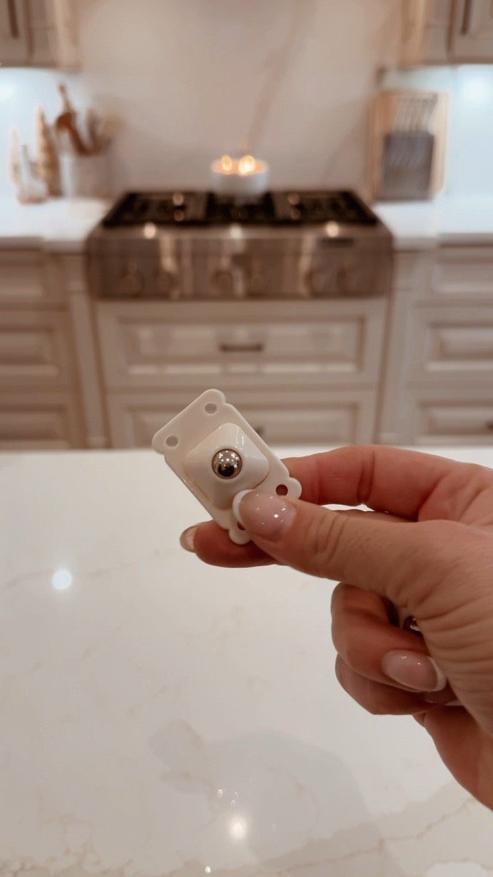 Amazon finds
Home decor
Rollers
Home hacks 

#LTKVideo #LTKhome #LTKsalealert